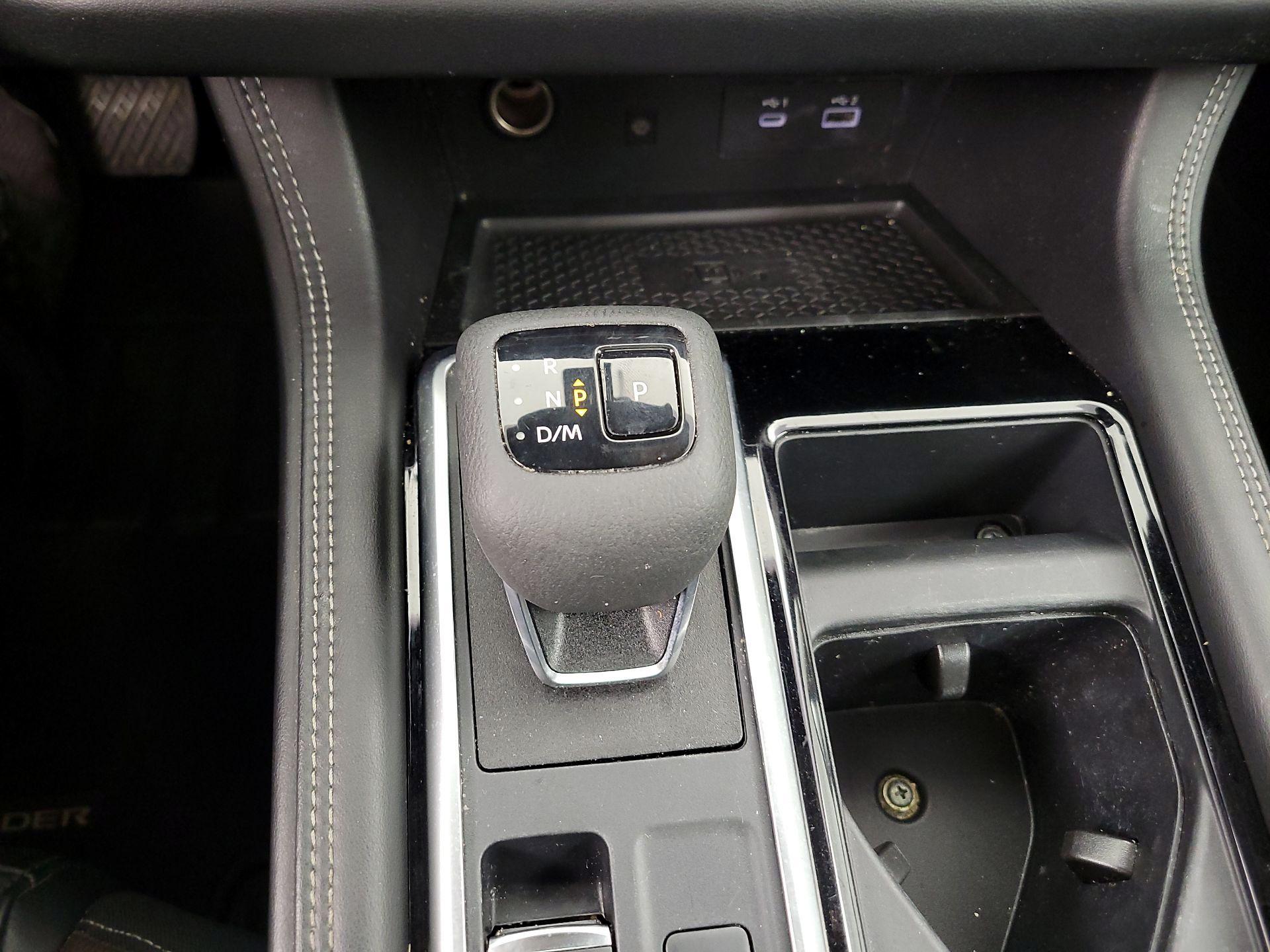 Thumbnail: 2023 Nissan Pathfinder - 18