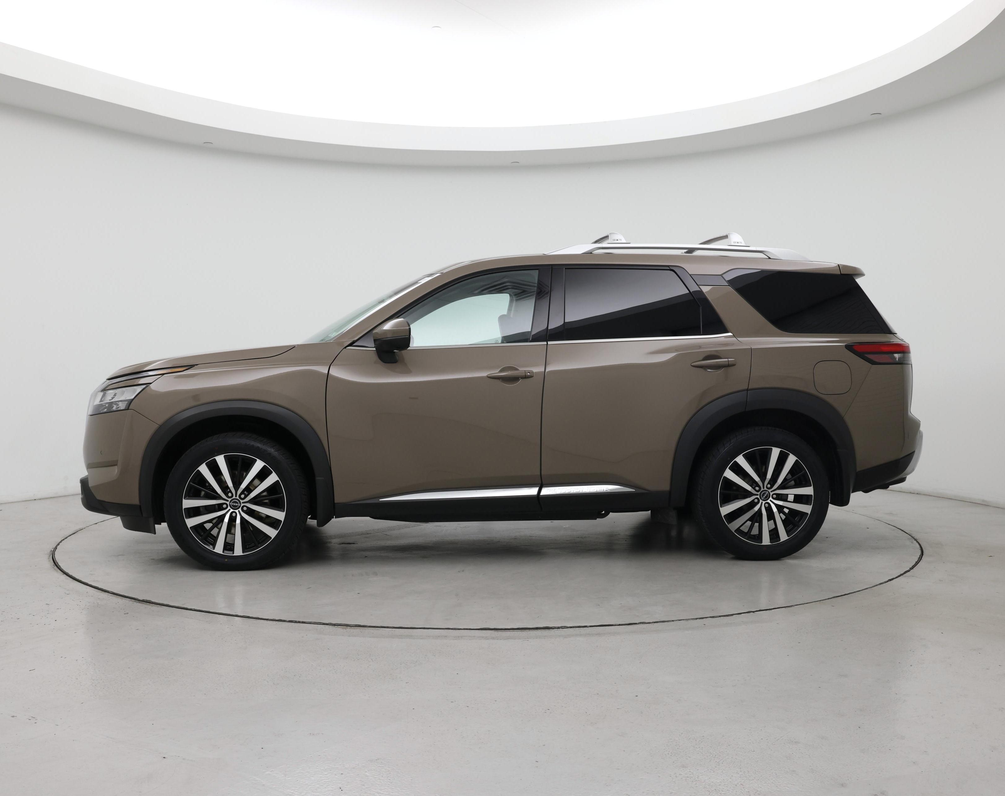 Thumbnail: 2023 Nissan Pathfinder - 3