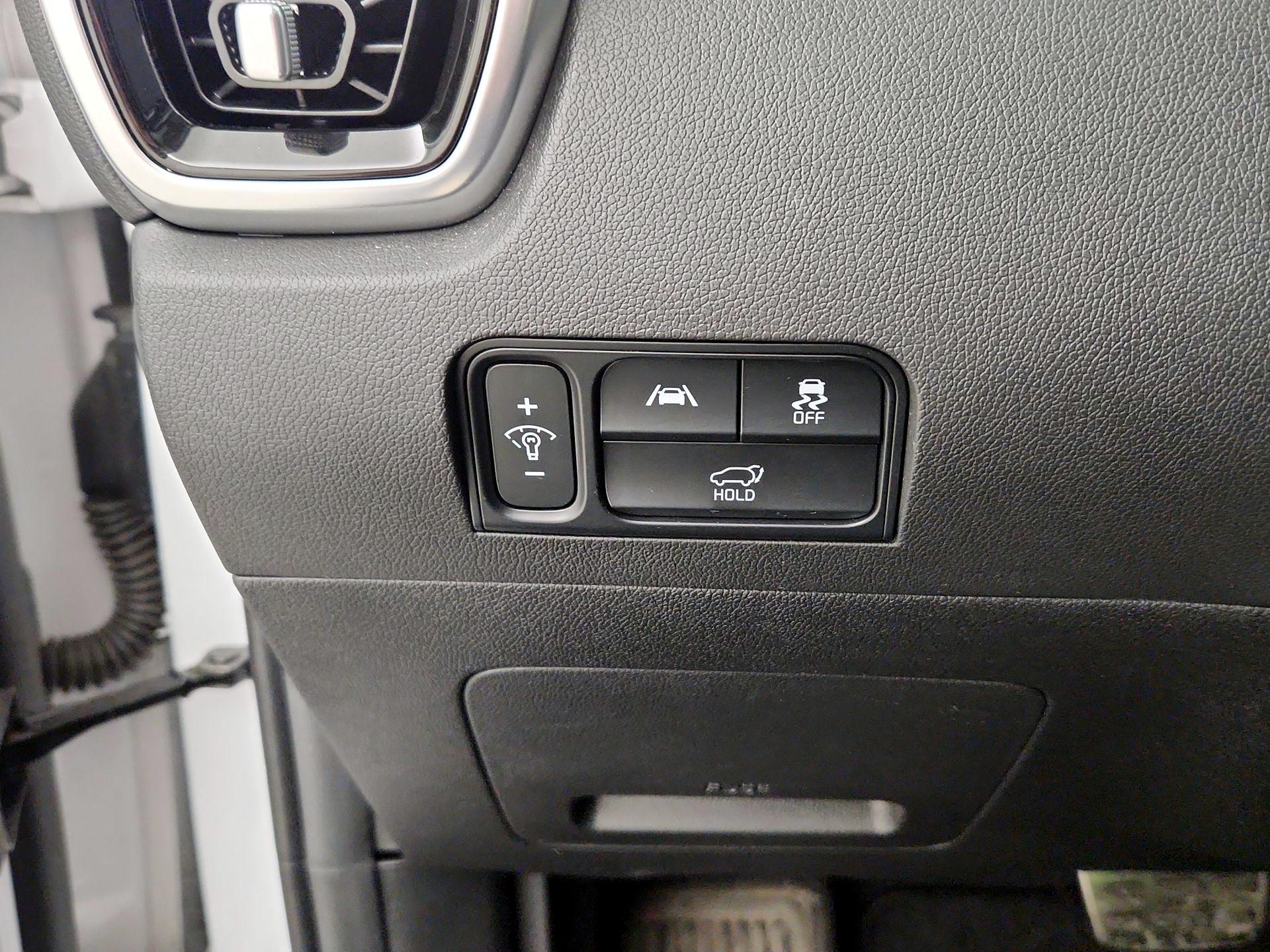 Thumbnail: 2022 Kia Sorento - 13