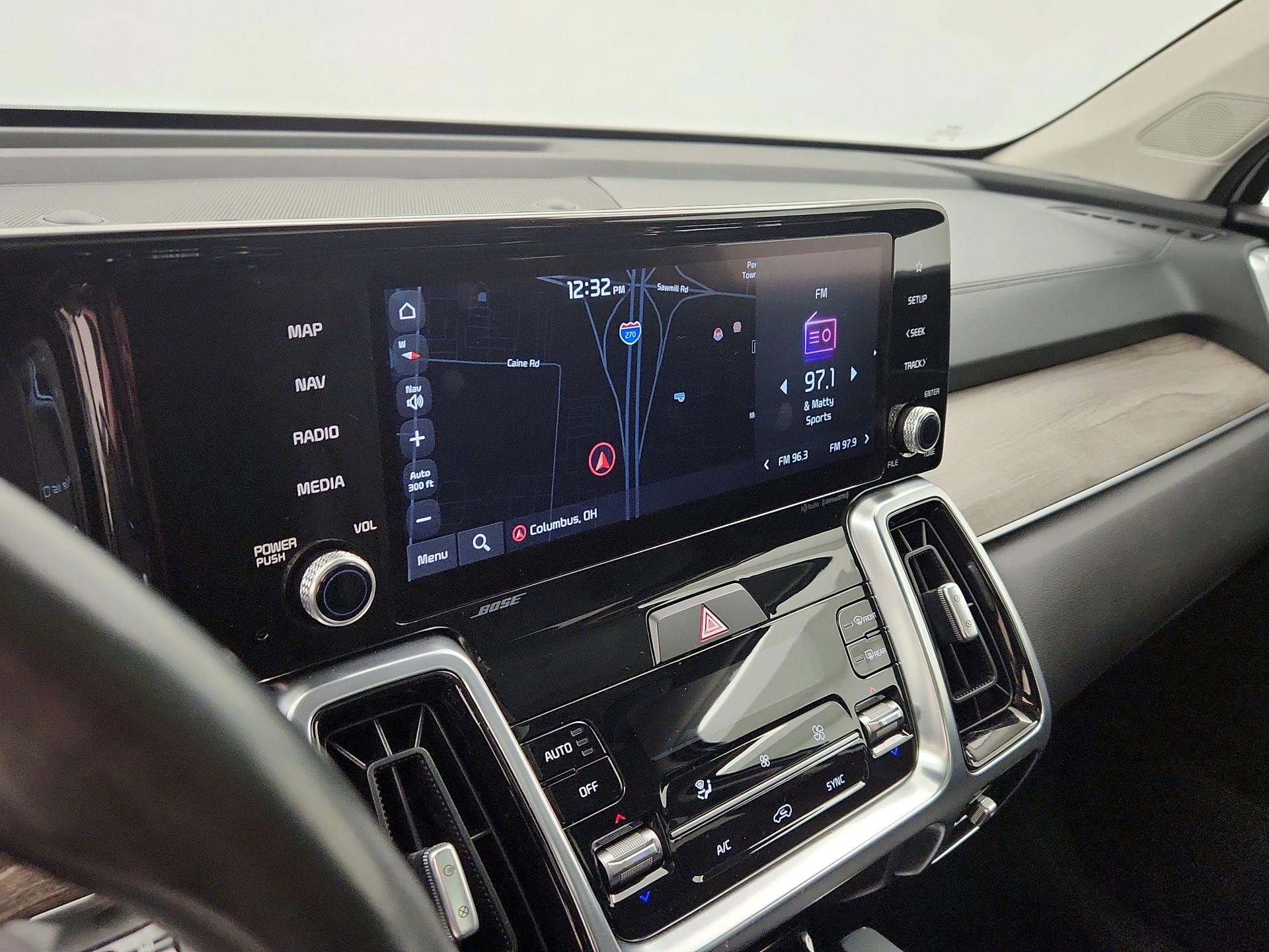 Thumbnail: 2022 Kia Sorento - 14