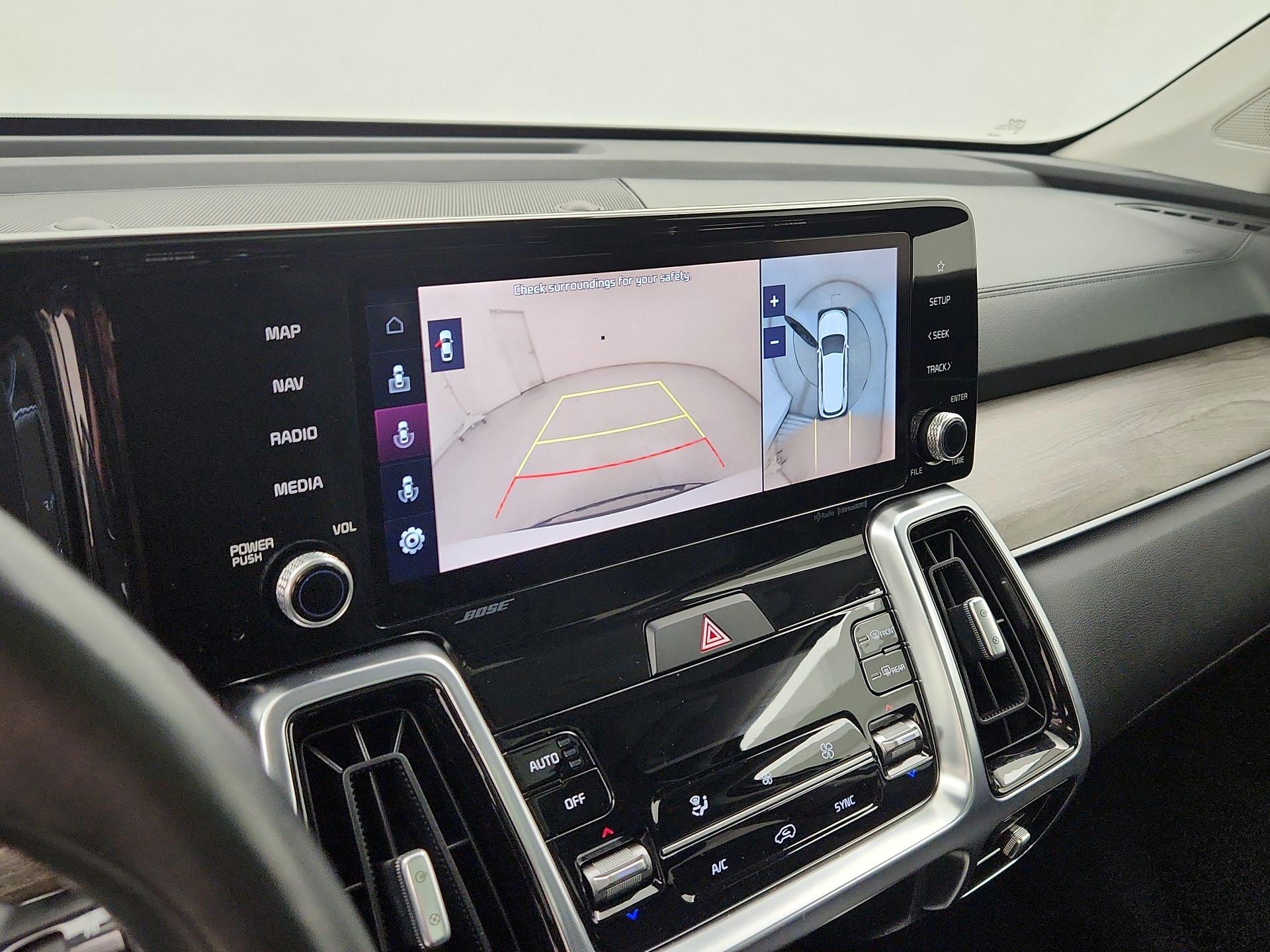 Thumbnail: 2022 Kia Sorento - 15