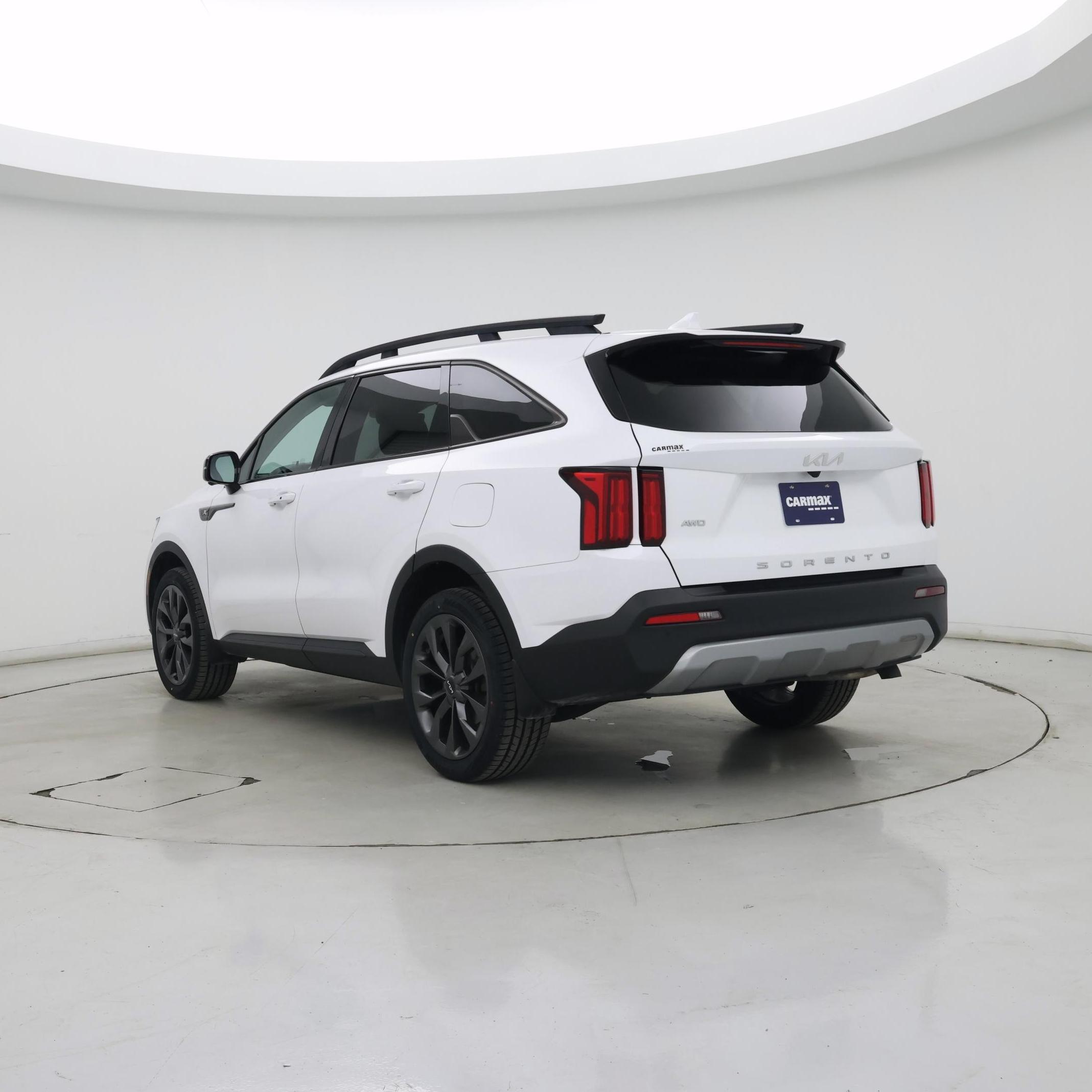 Thumbnail: 2022 Kia Sorento - 2