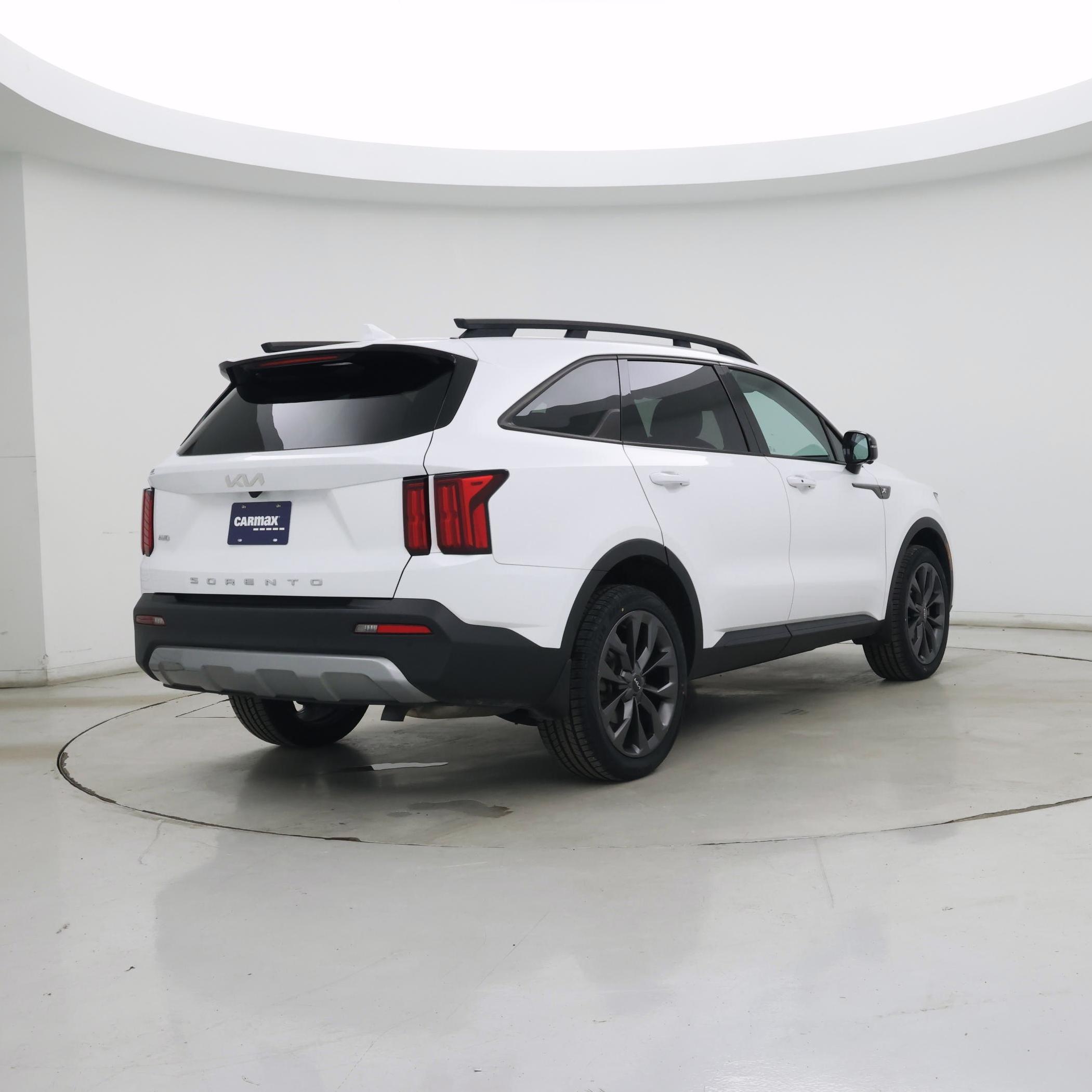 Thumbnail: 2022 Kia Sorento - 8