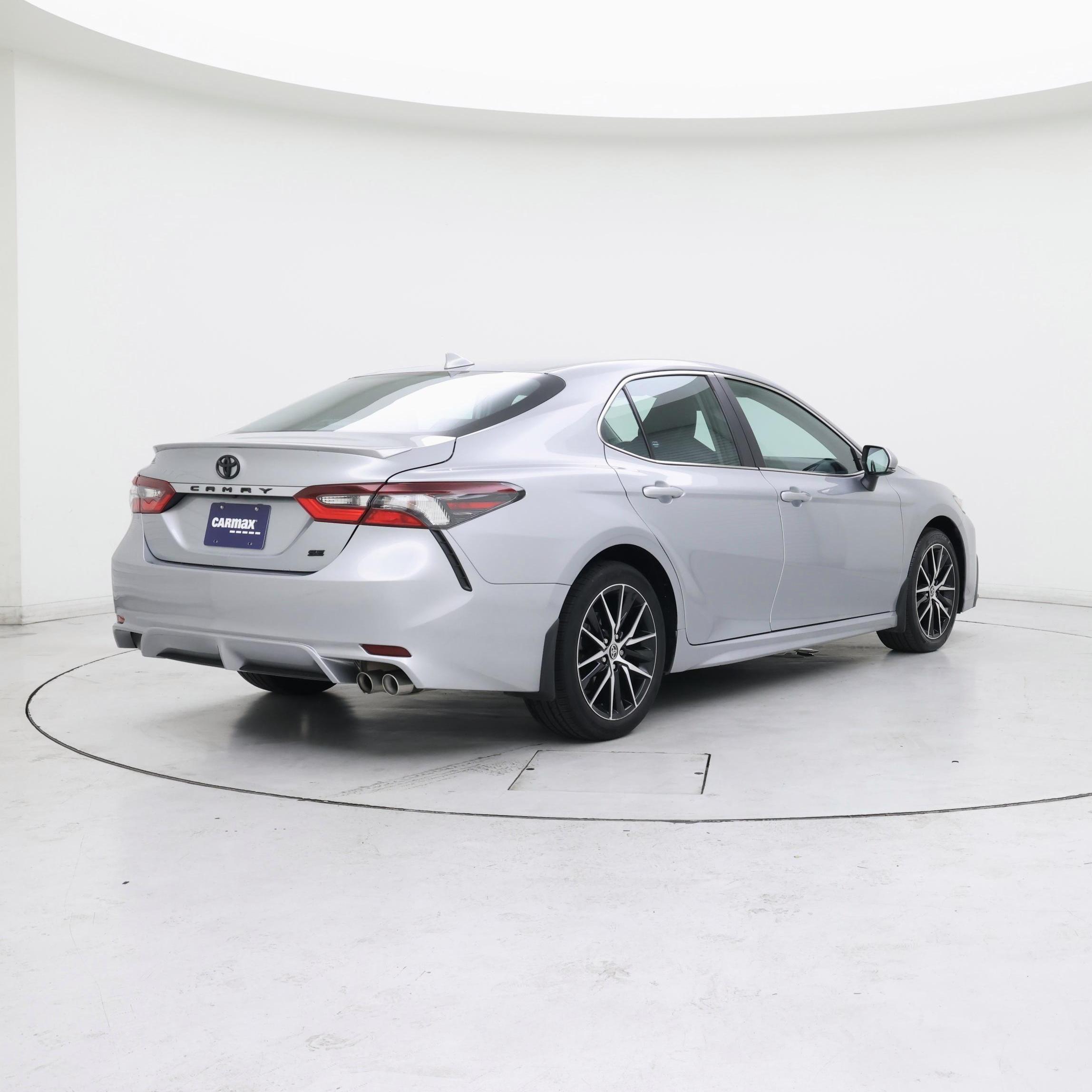 Thumbnail: 2024 Toyota Camry - 8