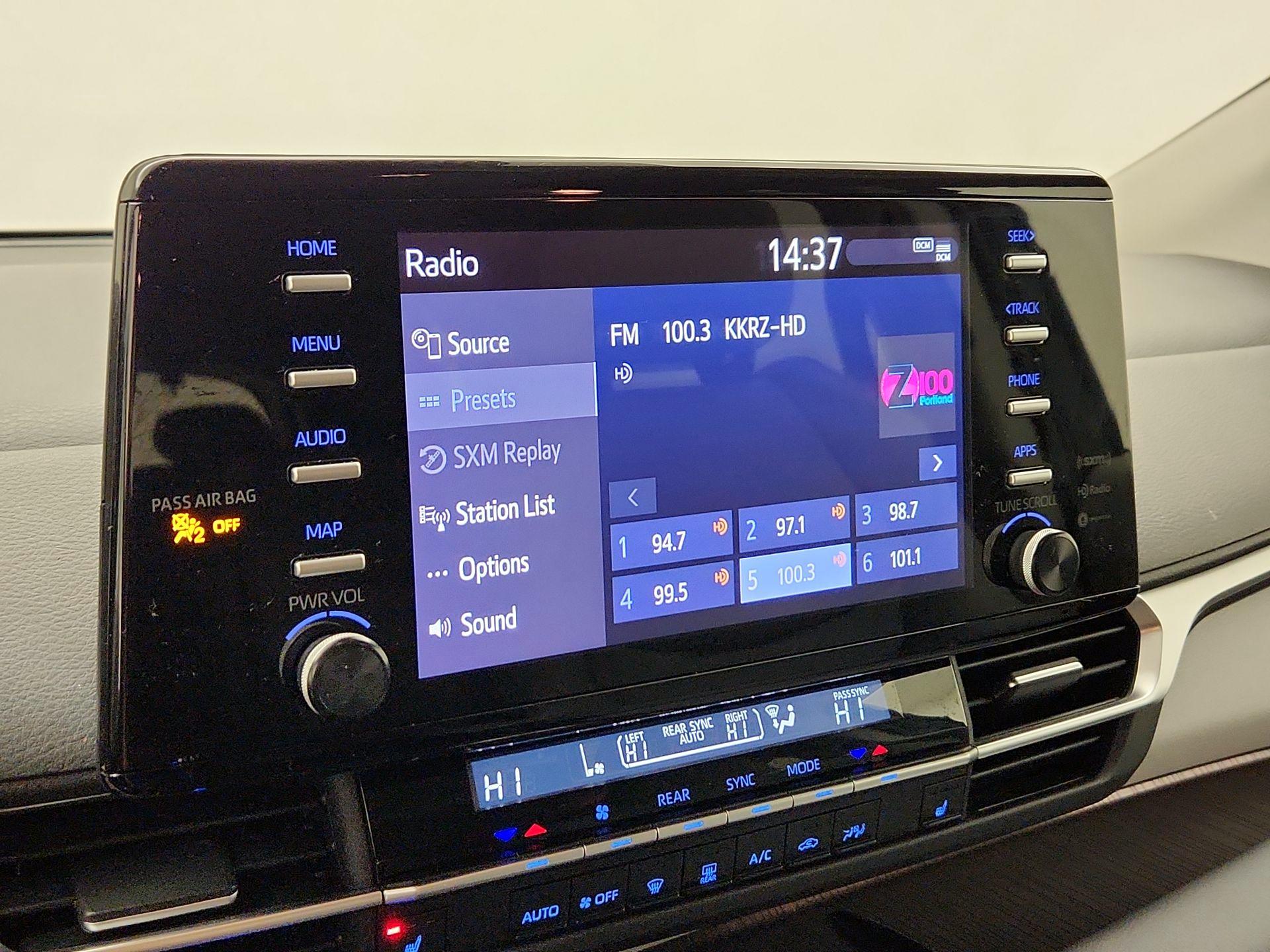 Thumbnail: 2023 Toyota Sienna - 15