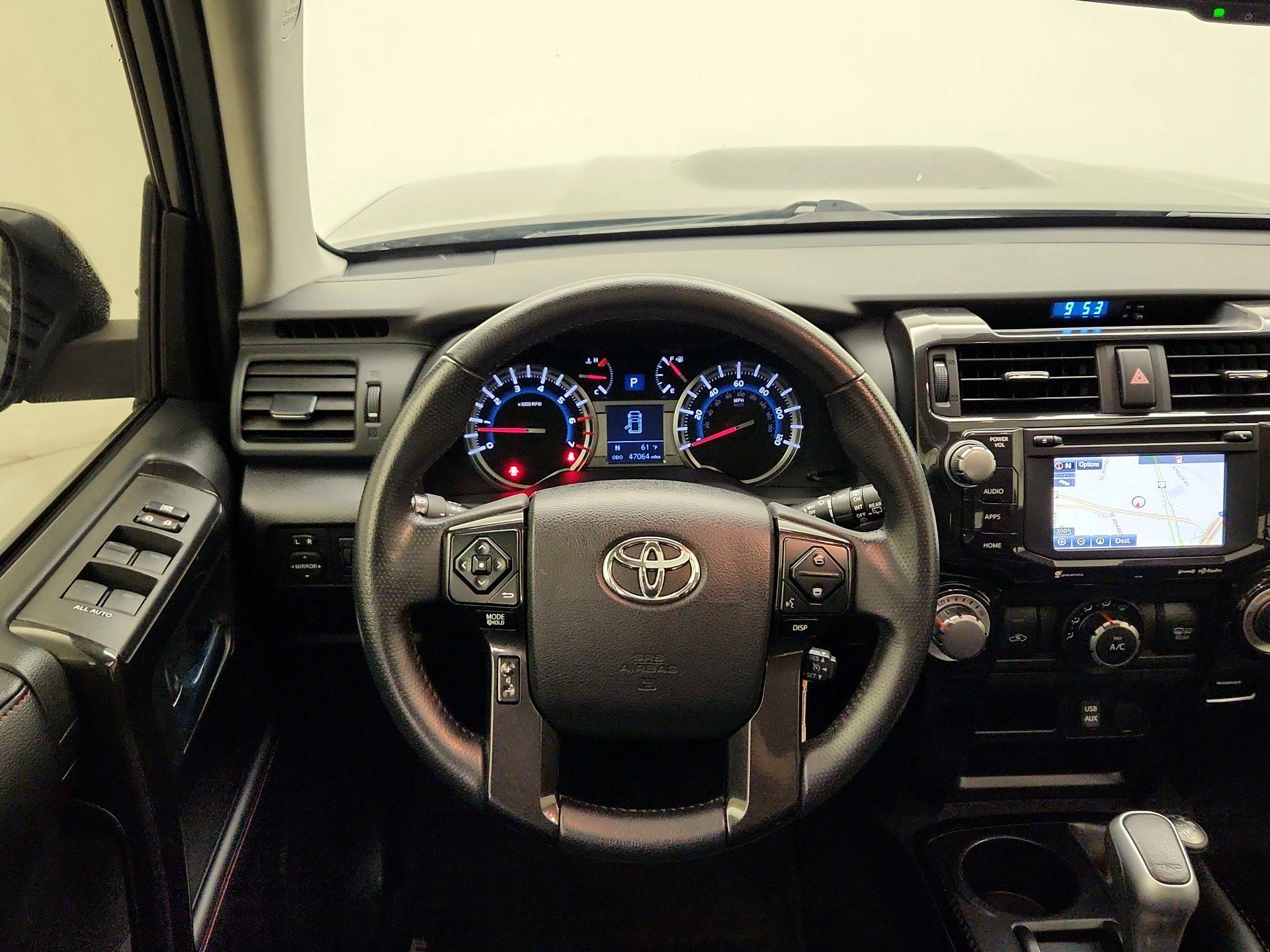 Thumbnail: 2018 Toyota 4Runner - 10