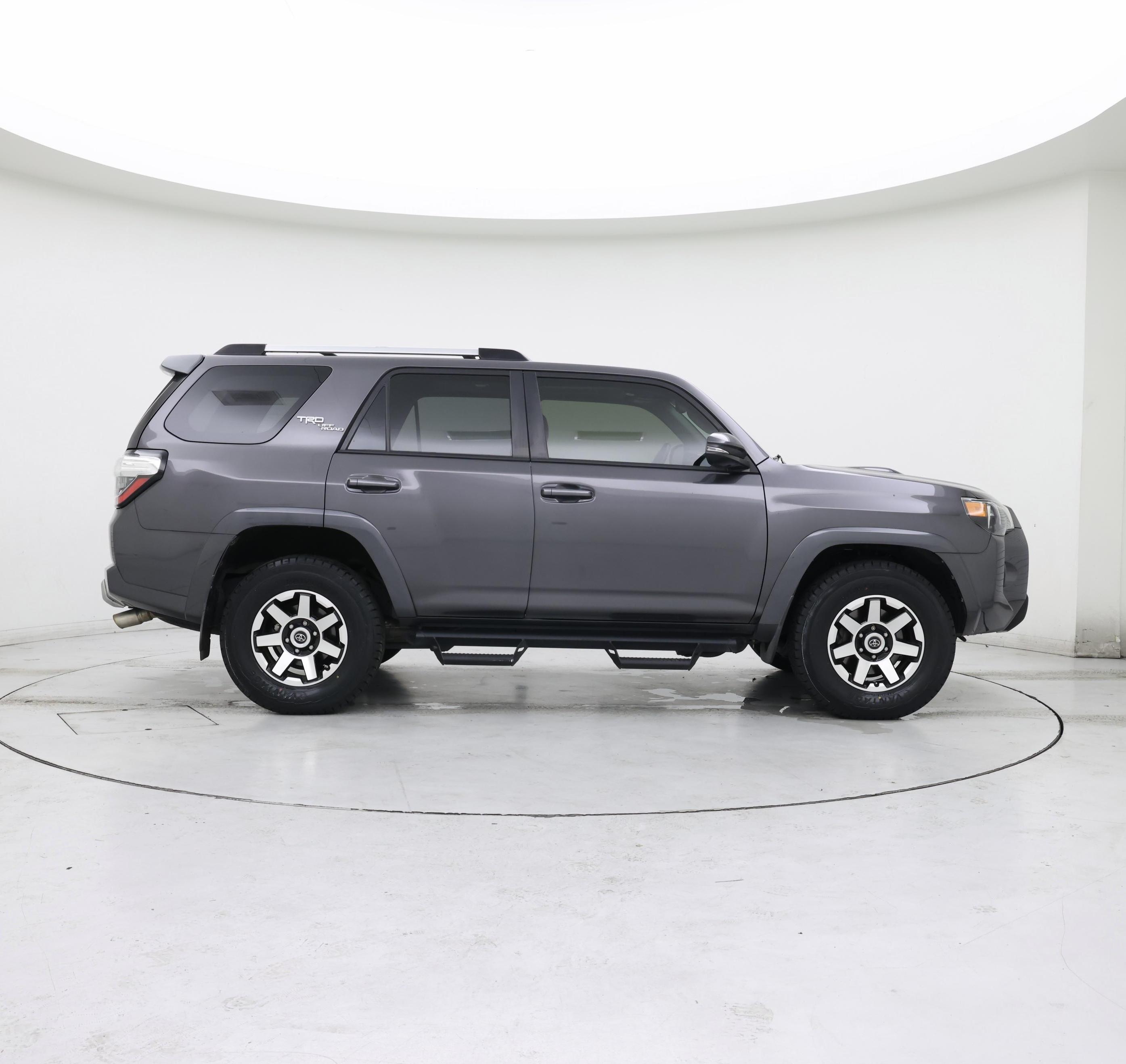 Thumbnail: 2018 Toyota 4Runner - 7