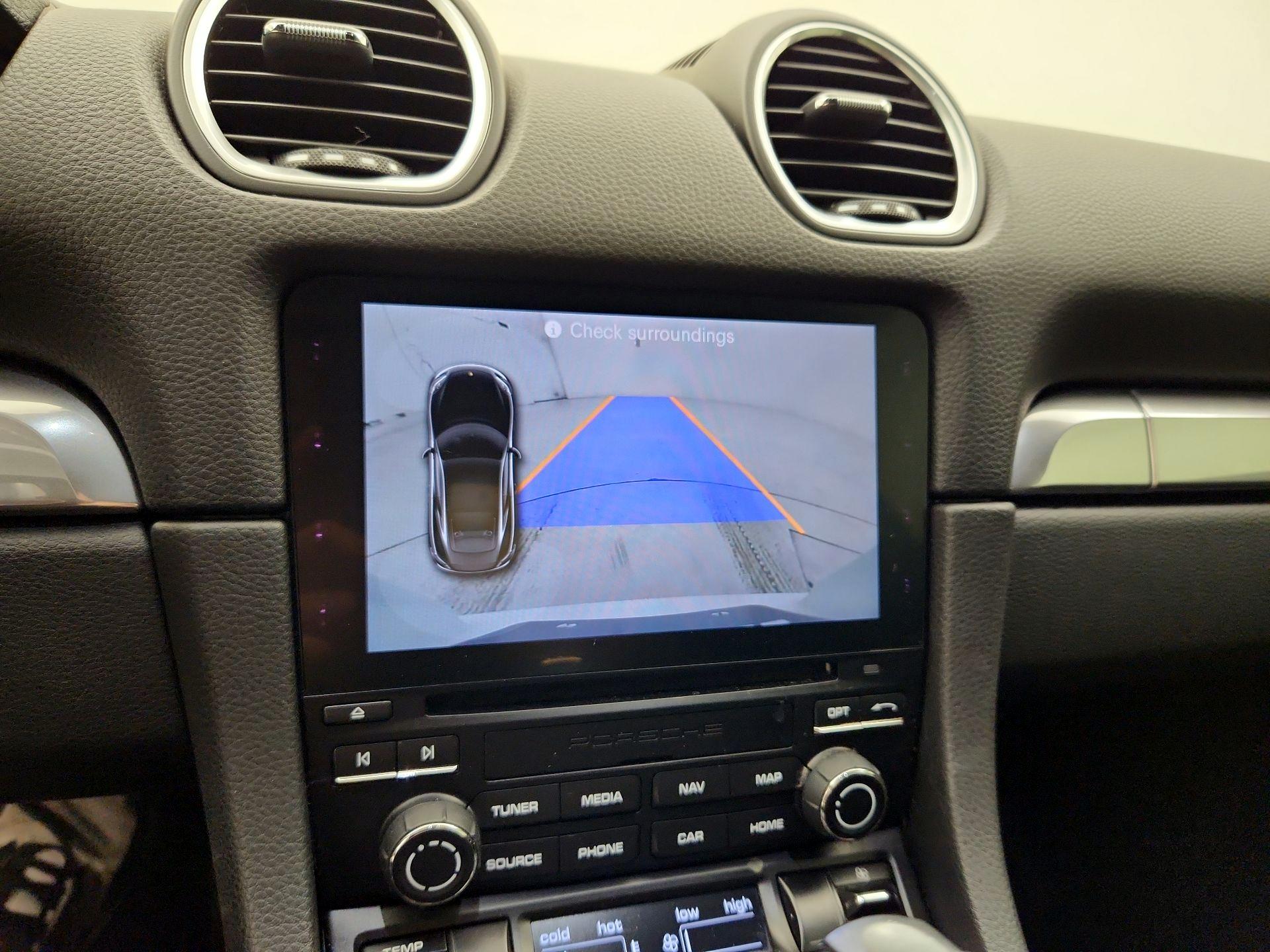 Thumbnail: 2018 Porsche 718 Cayman - 15