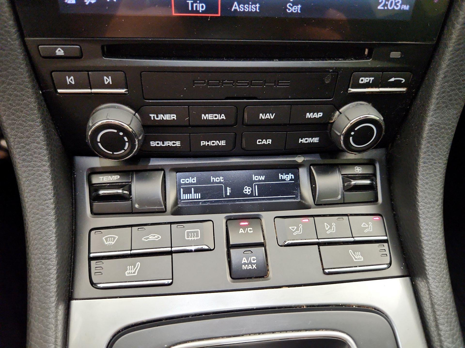 Thumbnail: 2018 Porsche 718 Cayman - 17