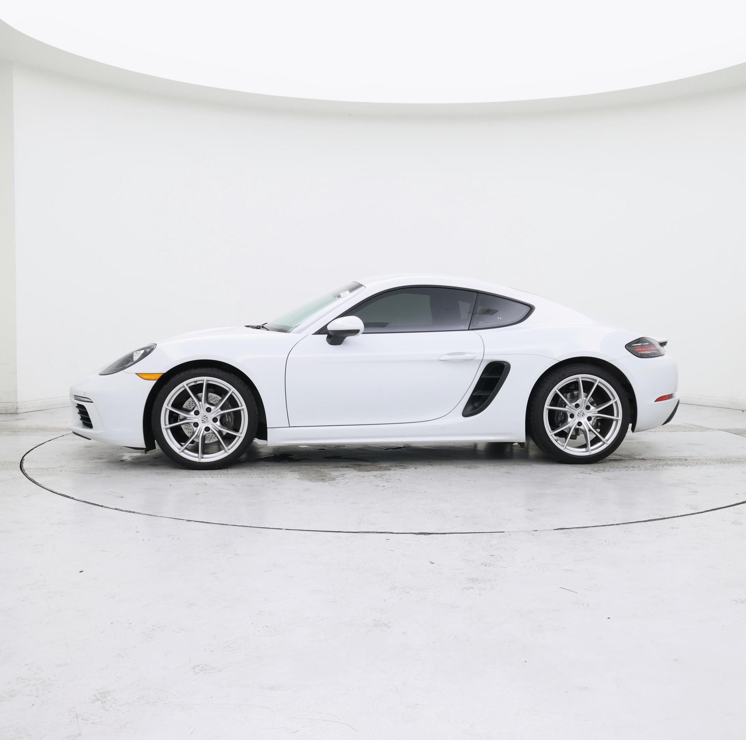 Thumbnail: 2018 Porsche 718 Cayman - 3