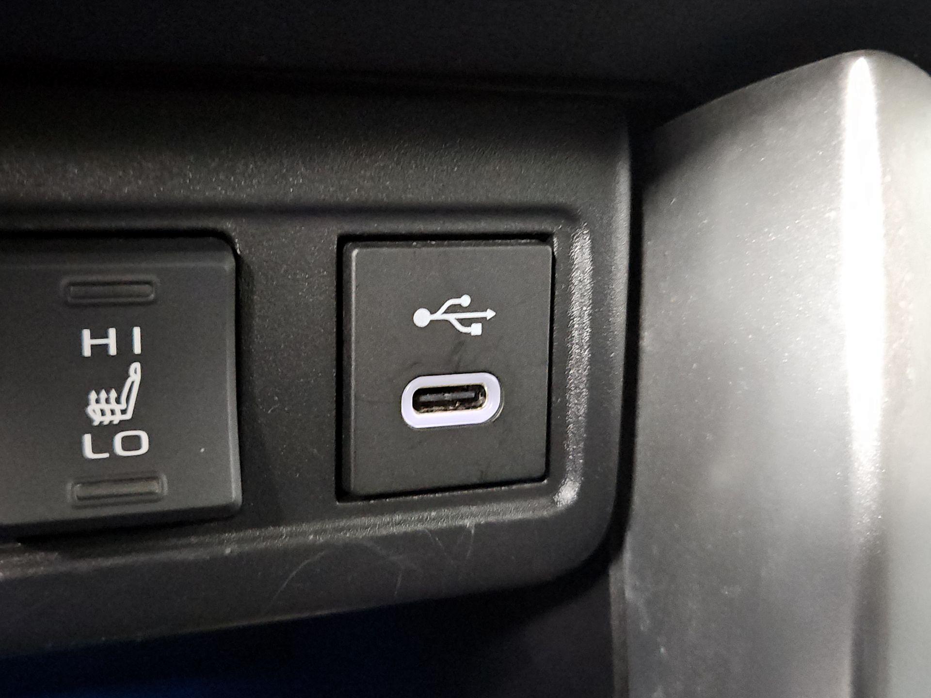 Thumbnail: 2023 Toyota Corolla Cross - 18