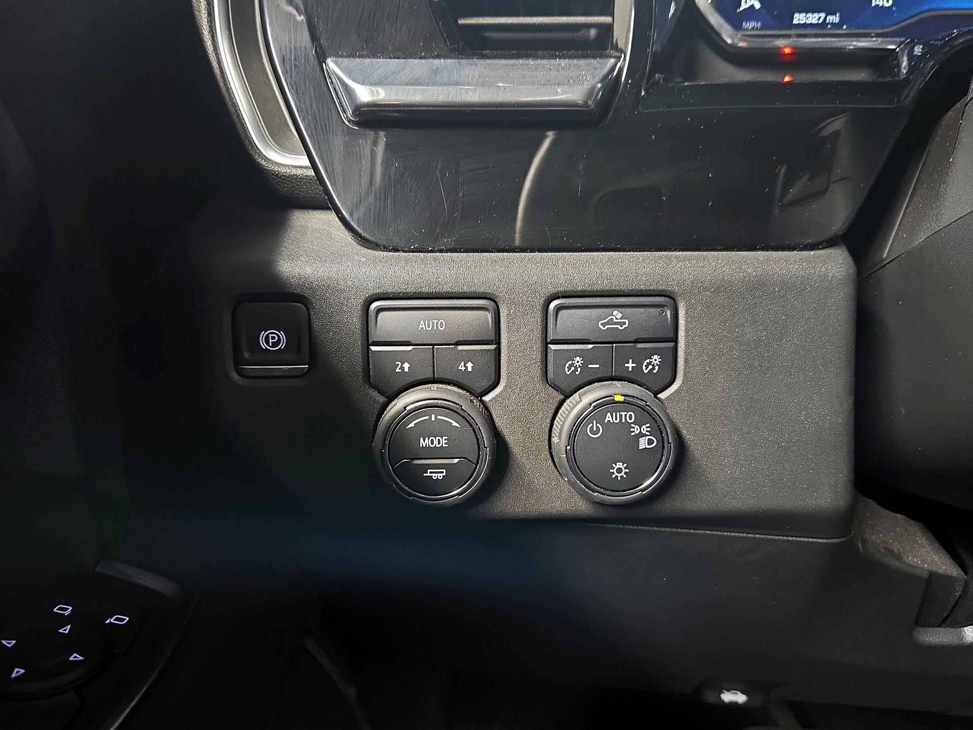 Thumbnail: 2023 Chevrolet Silverado 1500 - 13