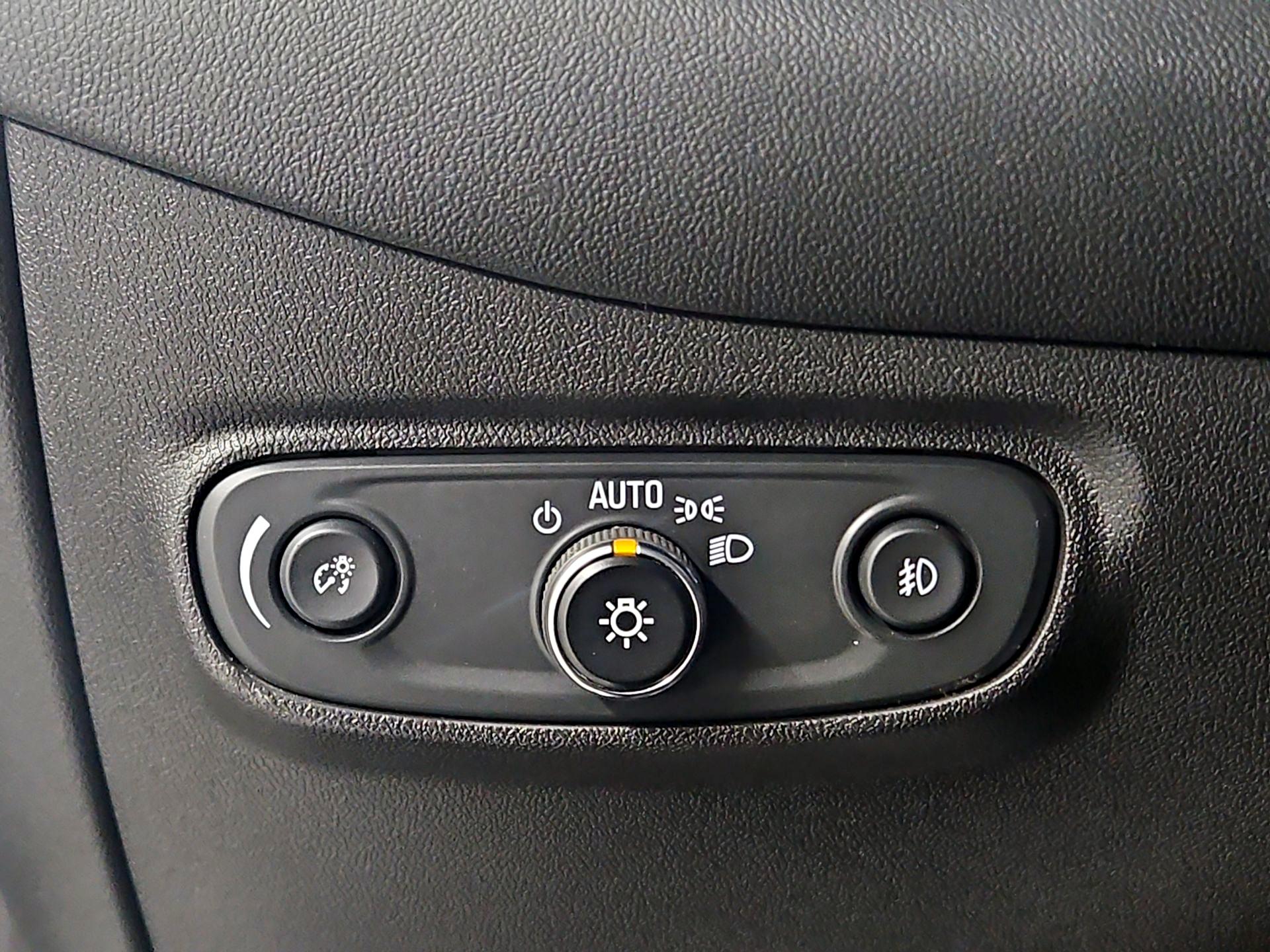 Thumbnail: 2021 Chevrolet Equinox - 13