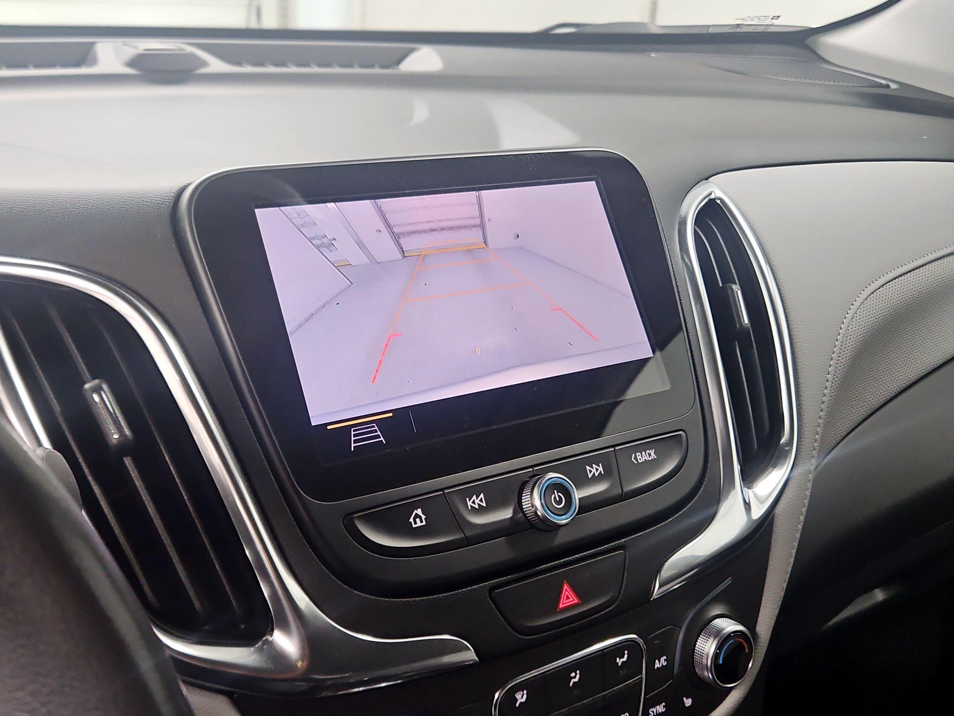 Thumbnail: 2021 Chevrolet Equinox - 14