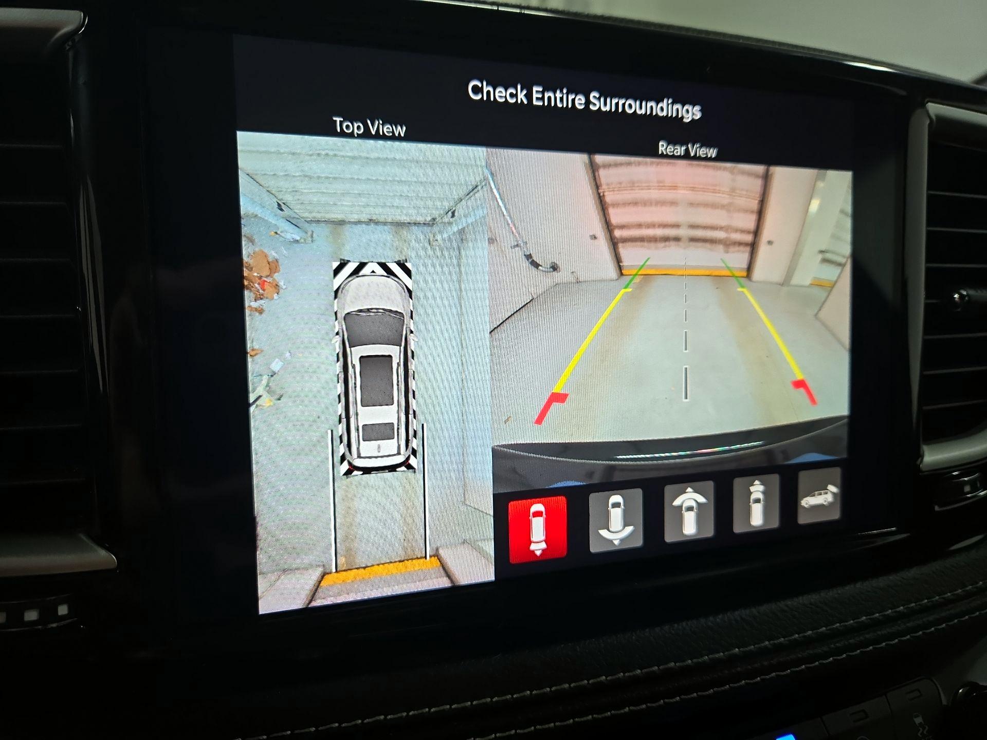 Thumbnail: 2024 Chrysler Pacifica - 14