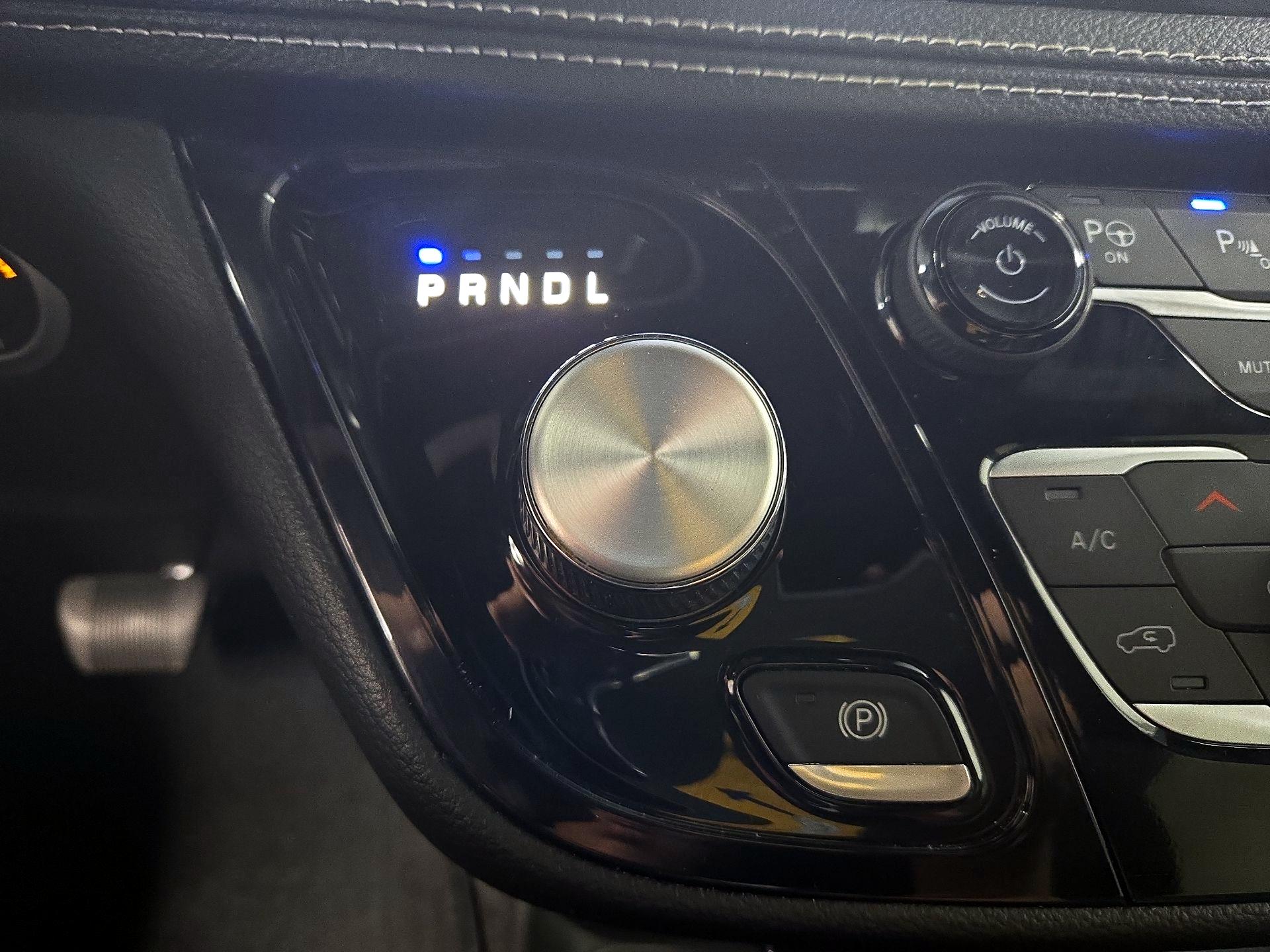 Thumbnail: 2024 Chrysler Pacifica - 17