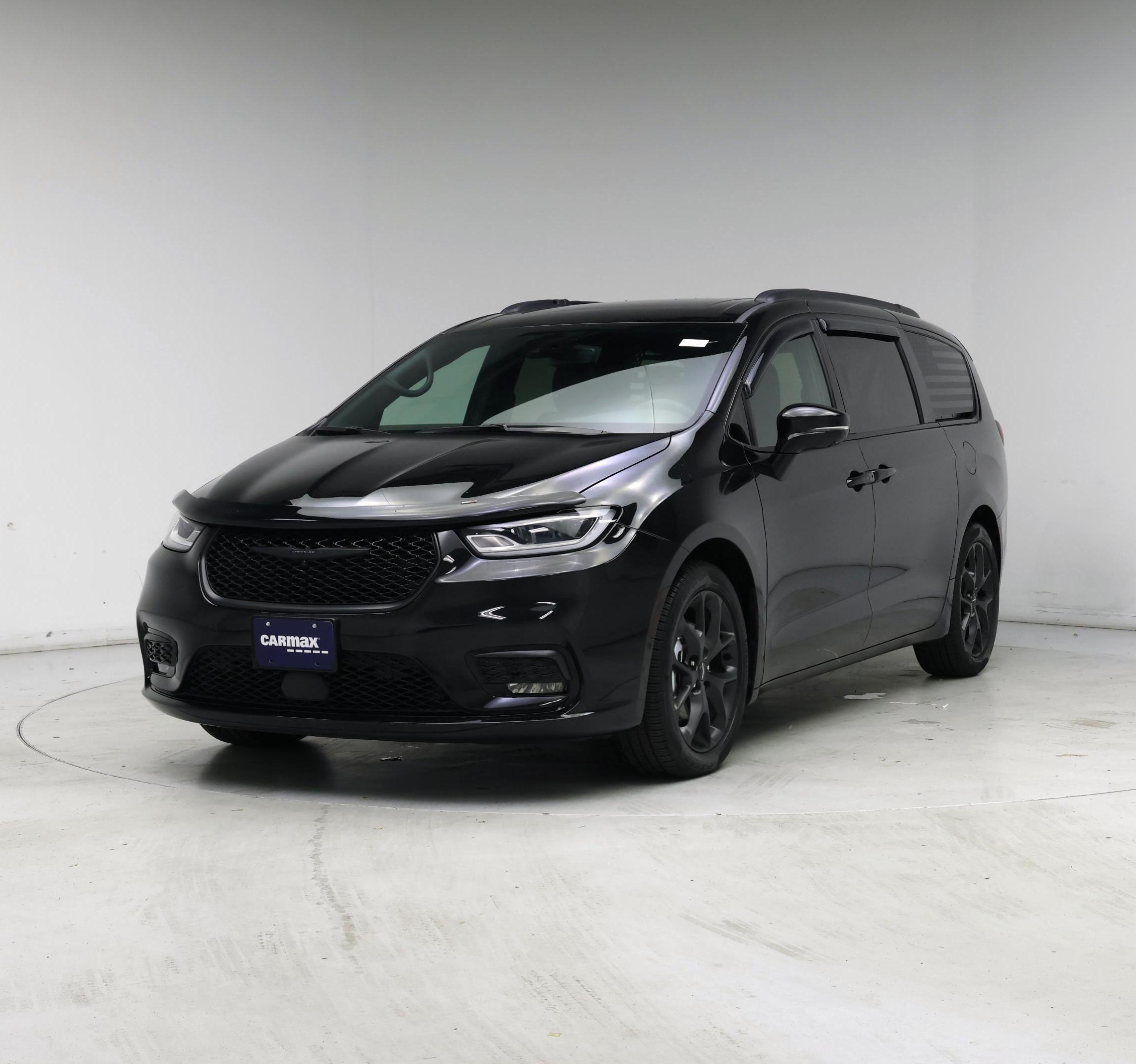 Thumbnail: 2024 Chrysler Pacifica - 4