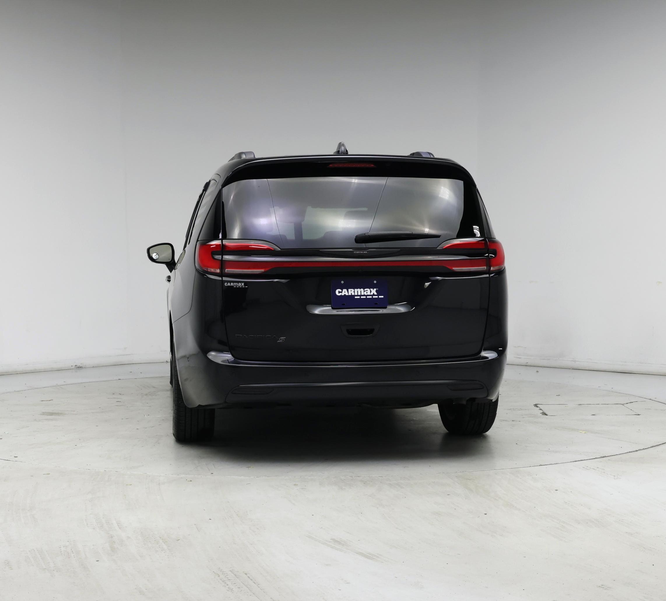 Thumbnail: 2024 Chrysler Pacifica - 6