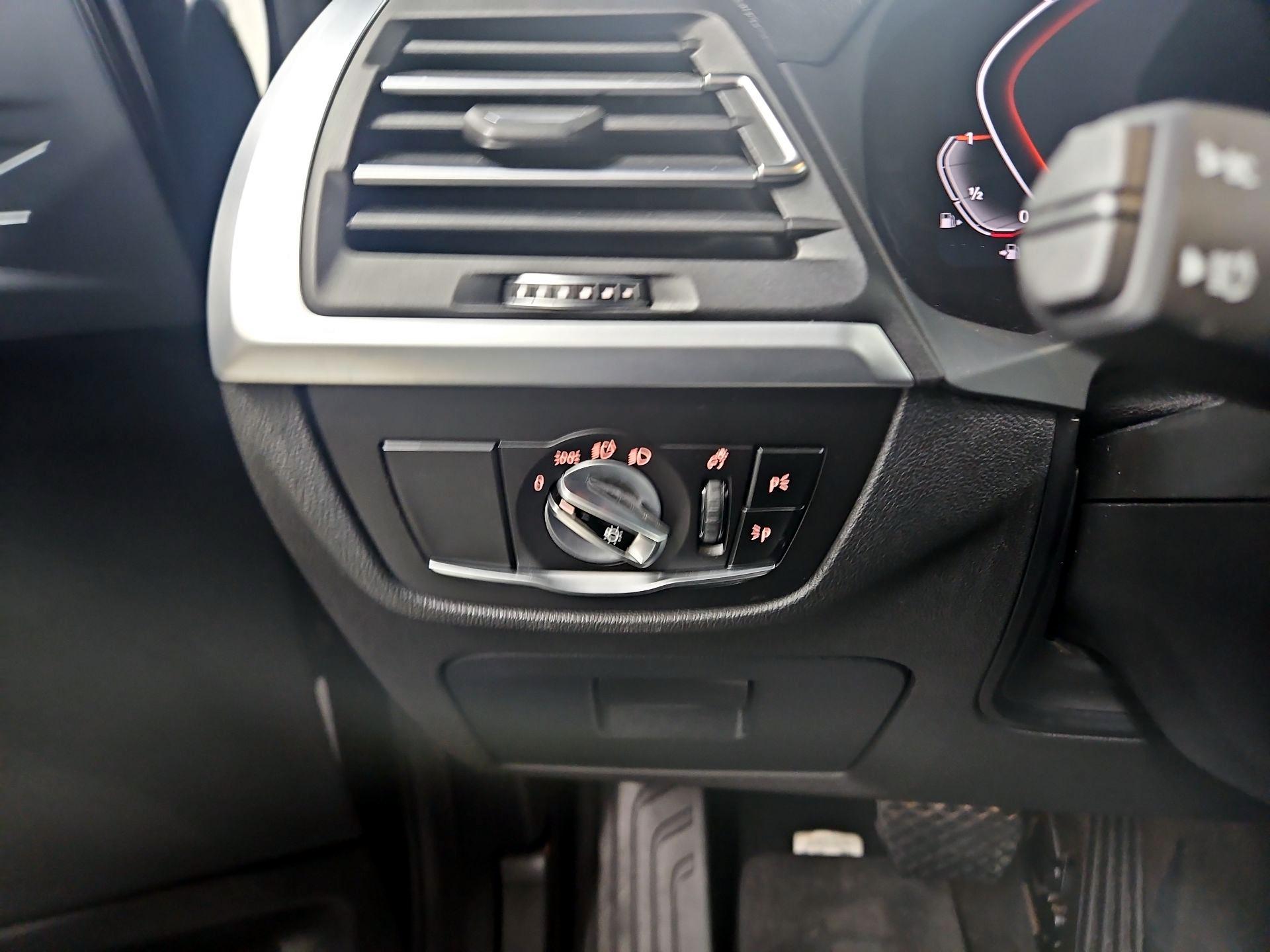 Thumbnail: 2022 BMW X3 - 13