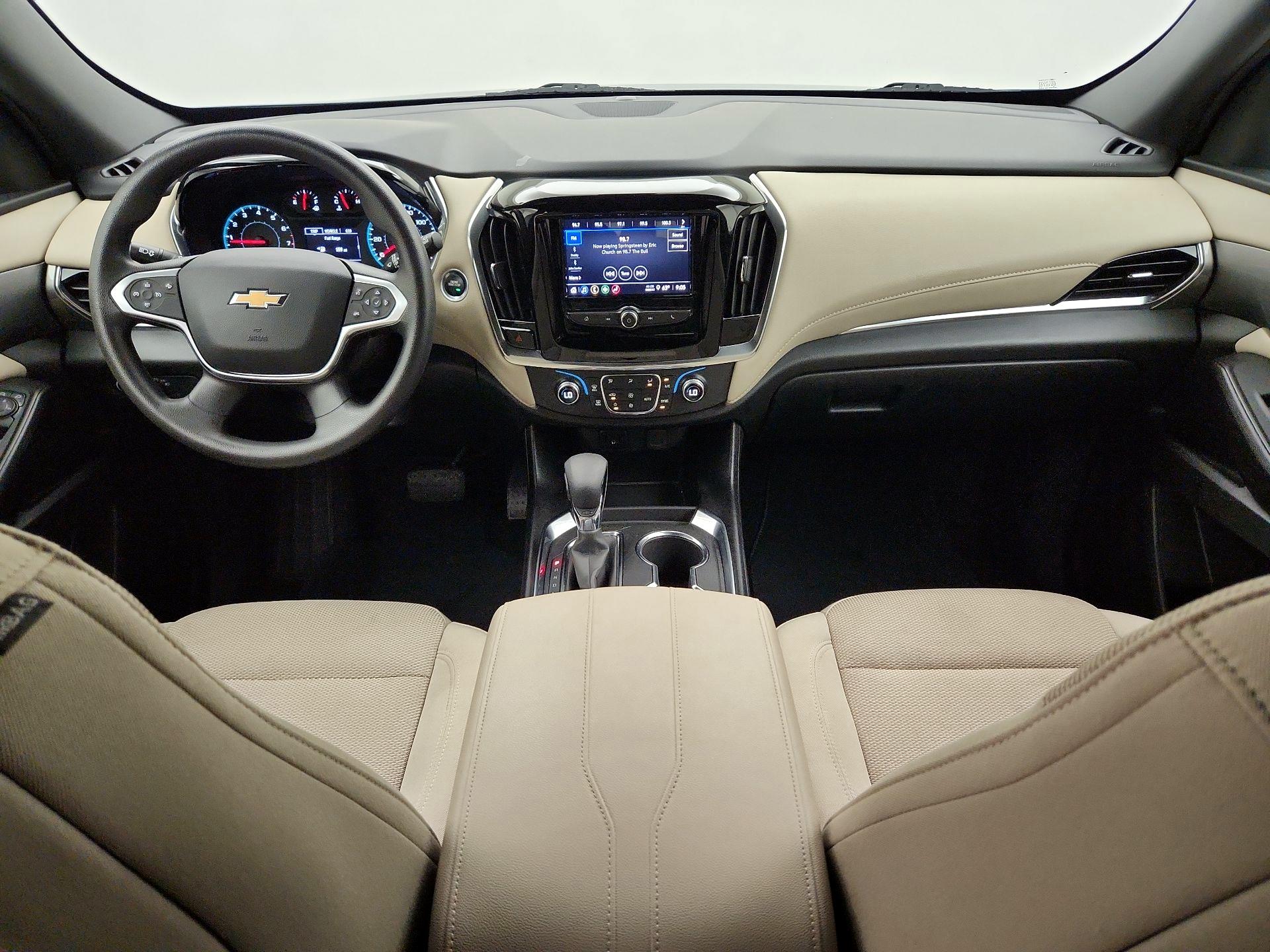 Thumbnail: 2023 Chevrolet Traverse - 9