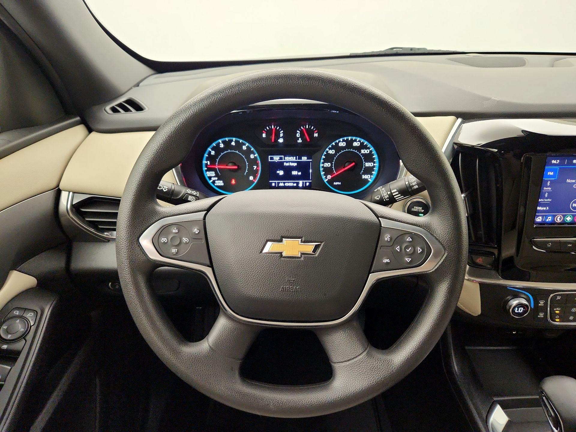 Thumbnail: 2023 Chevrolet Traverse - 10