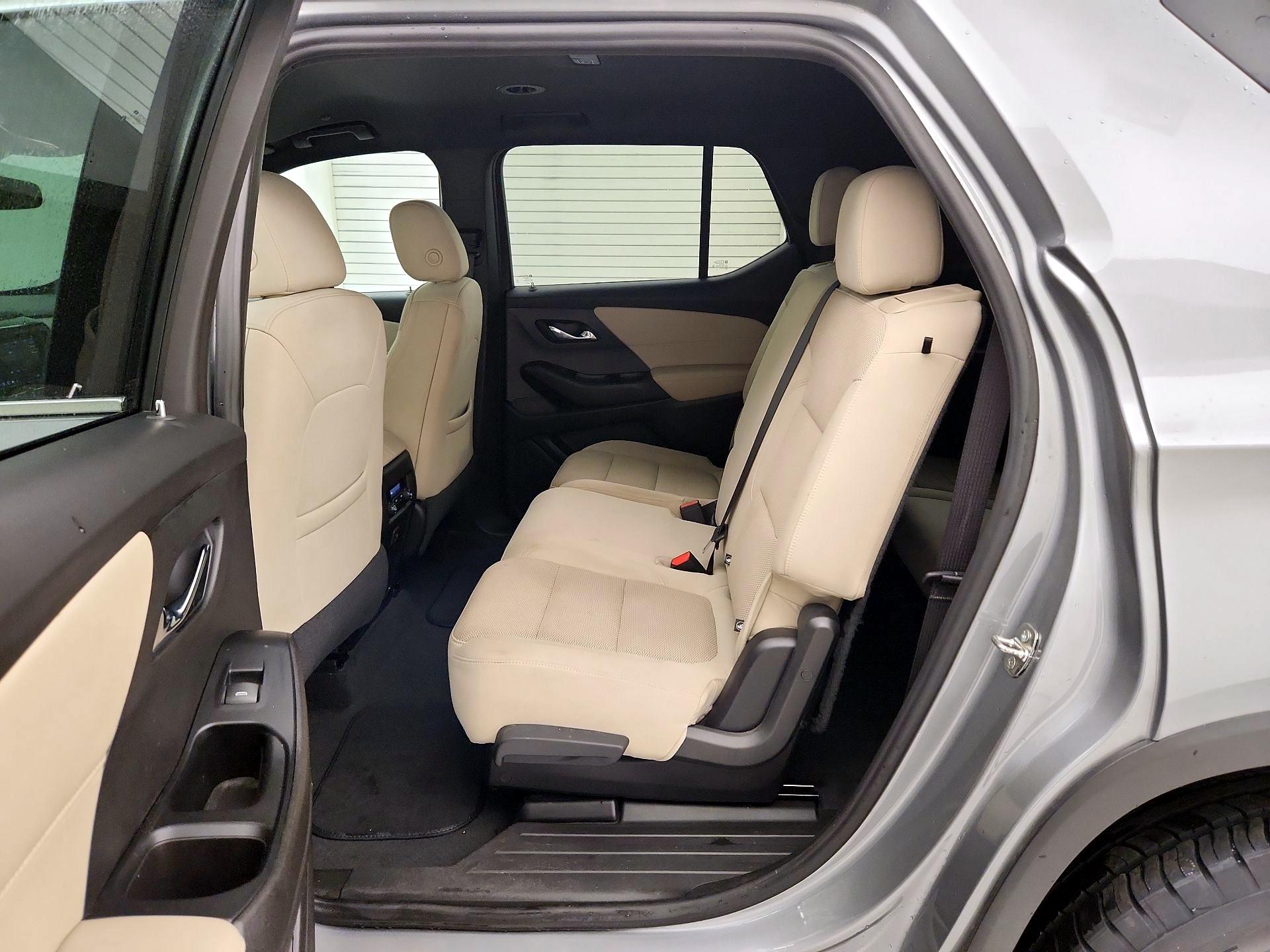 Thumbnail: 2023 Chevrolet Traverse - 19