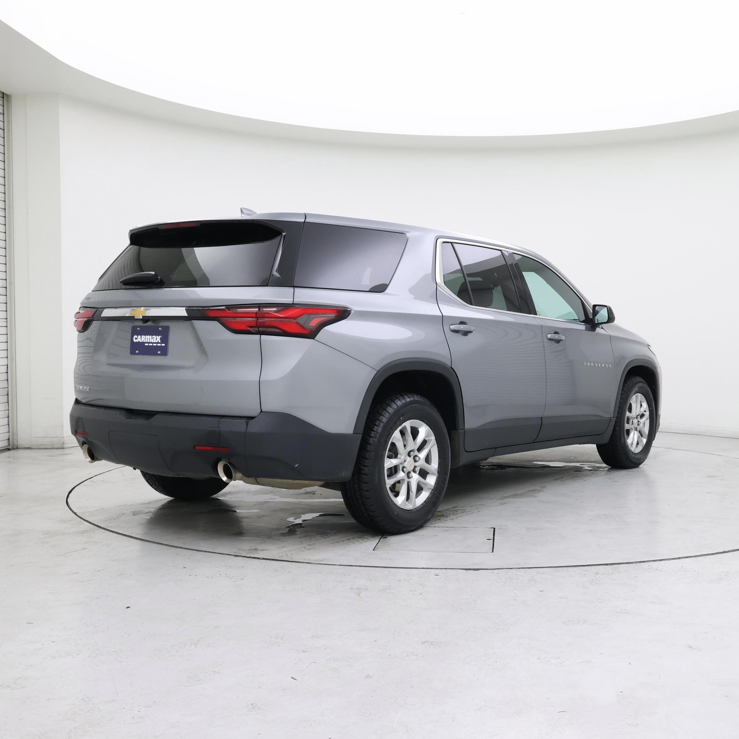 Thumbnail: 2023 Chevrolet Traverse - 8