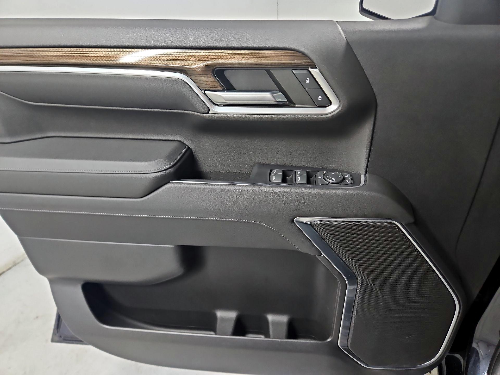 Thumbnail: 2022 Chevrolet Silverado 1500 - 12