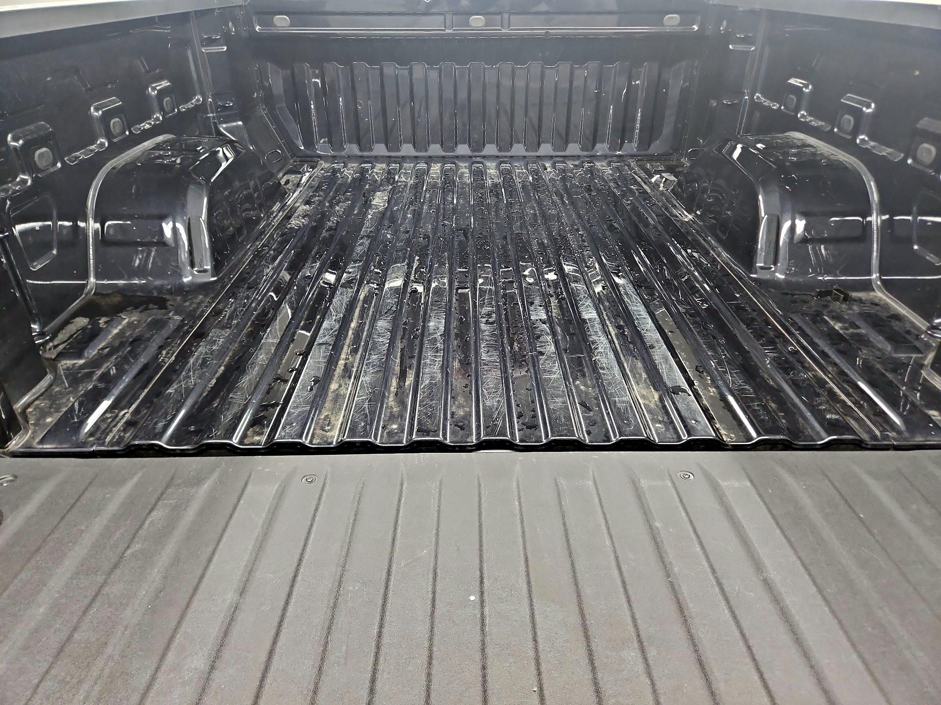 Thumbnail: 2022 Chevrolet Silverado 1500 - 20