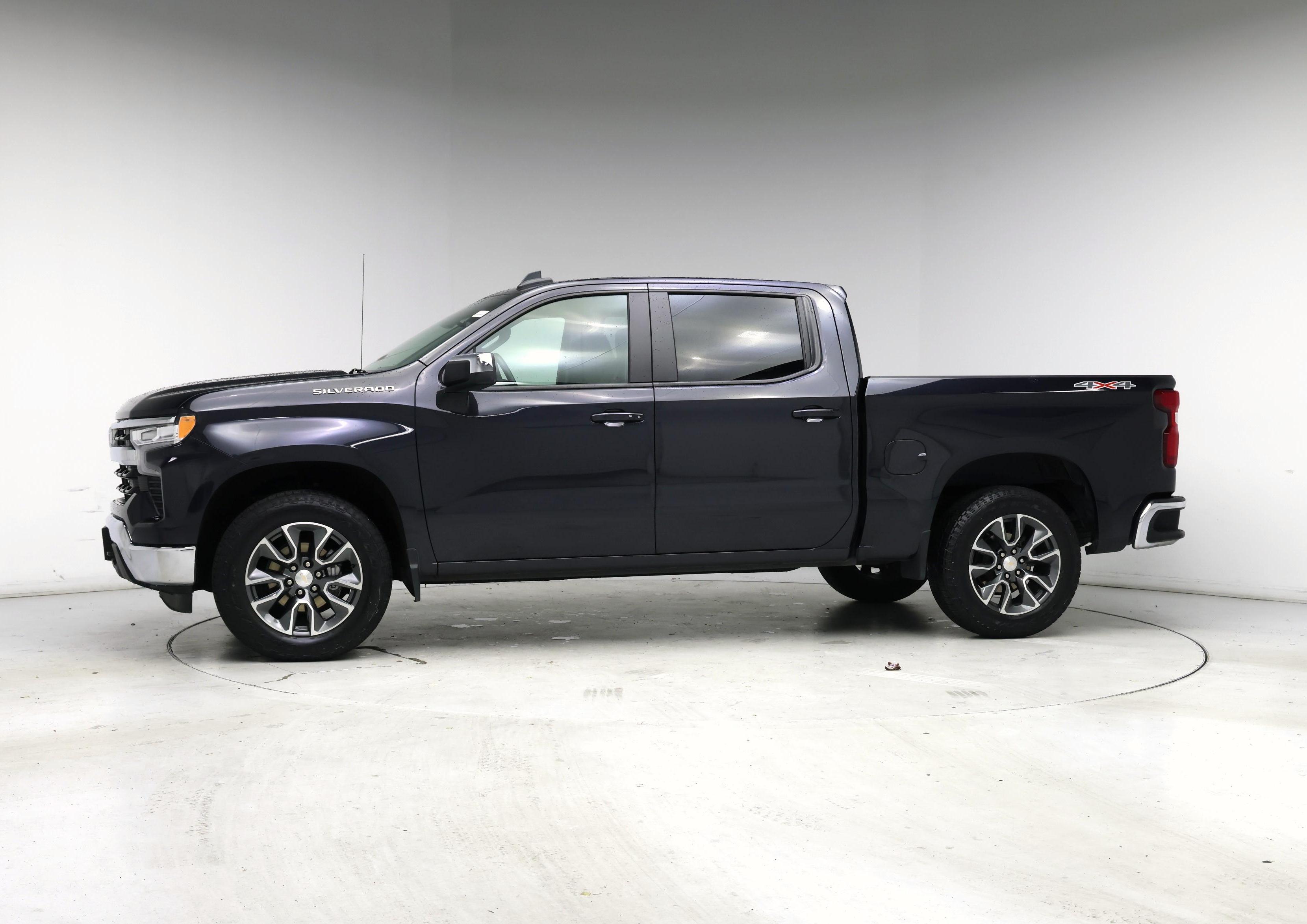 Thumbnail: 2022 Chevrolet Silverado 1500 - 3