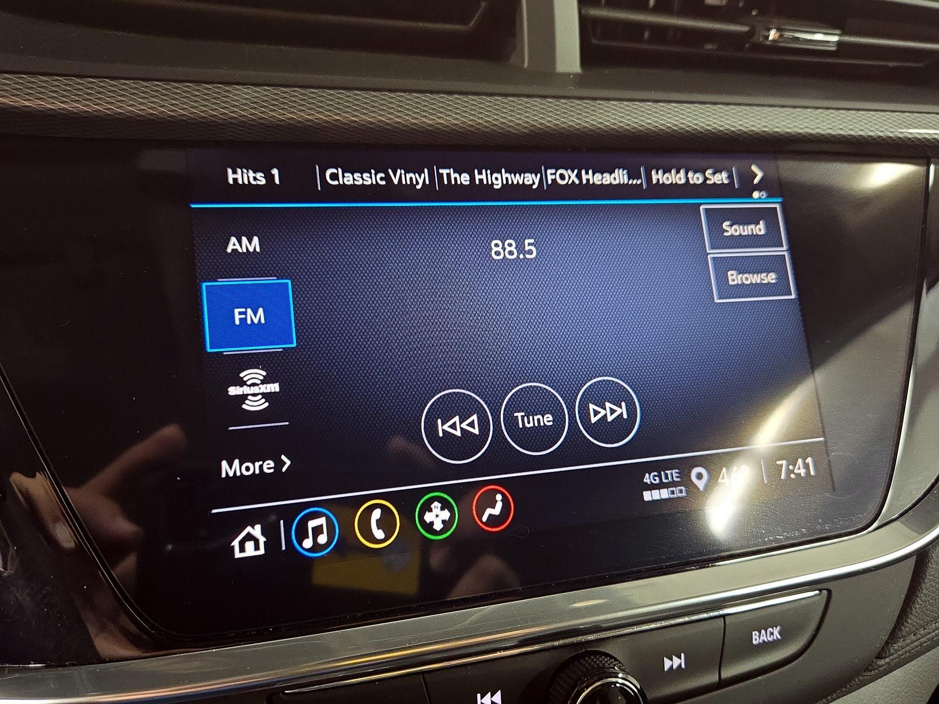 Thumbnail: 2022 Buick Encore GX - 15