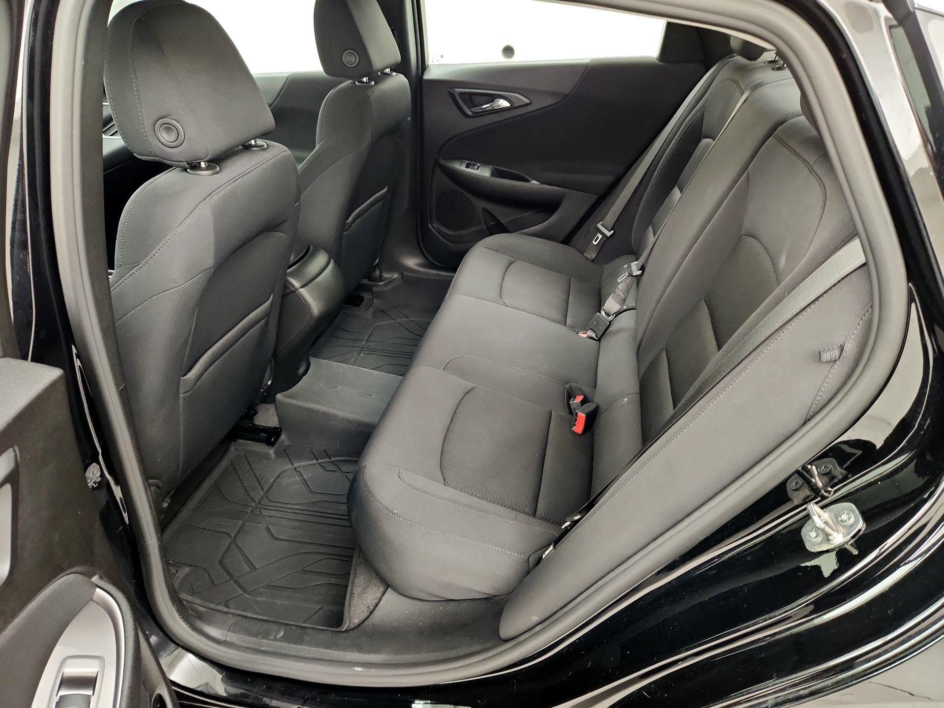 Thumbnail: 2022 Chevrolet Malibu - 19