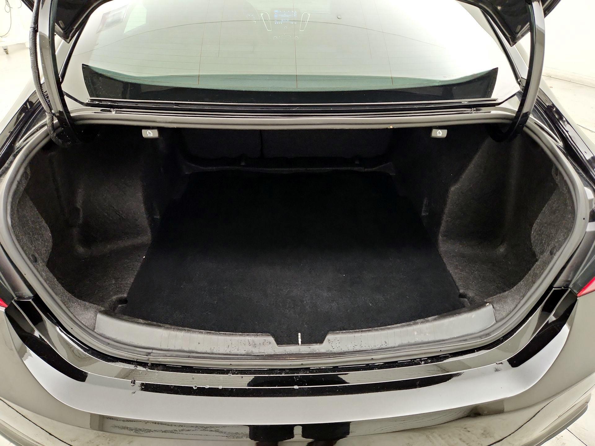 Thumbnail: 2022 Chevrolet Malibu - 20