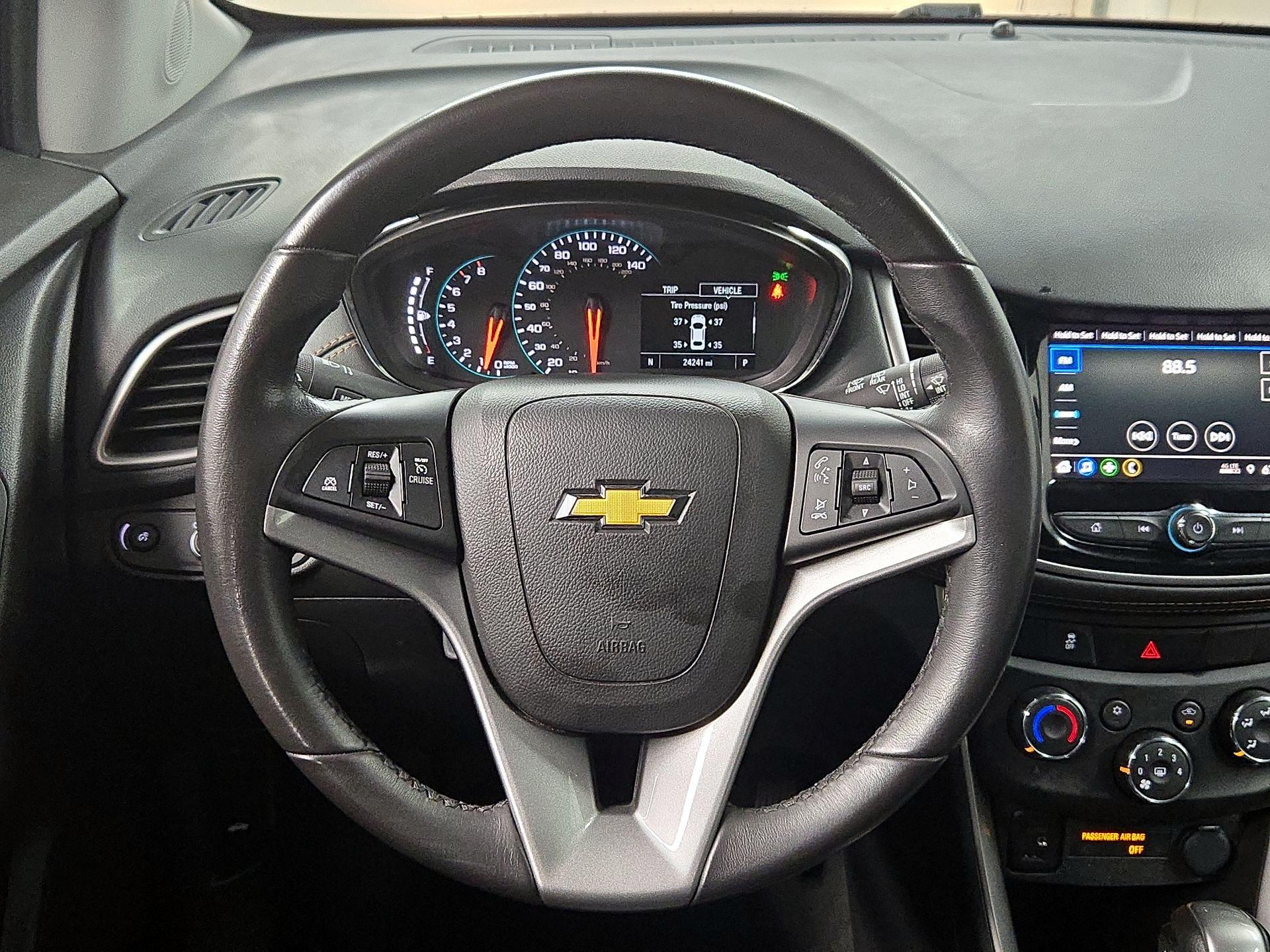 Thumbnail: 2022 Chevrolet Trax - 10