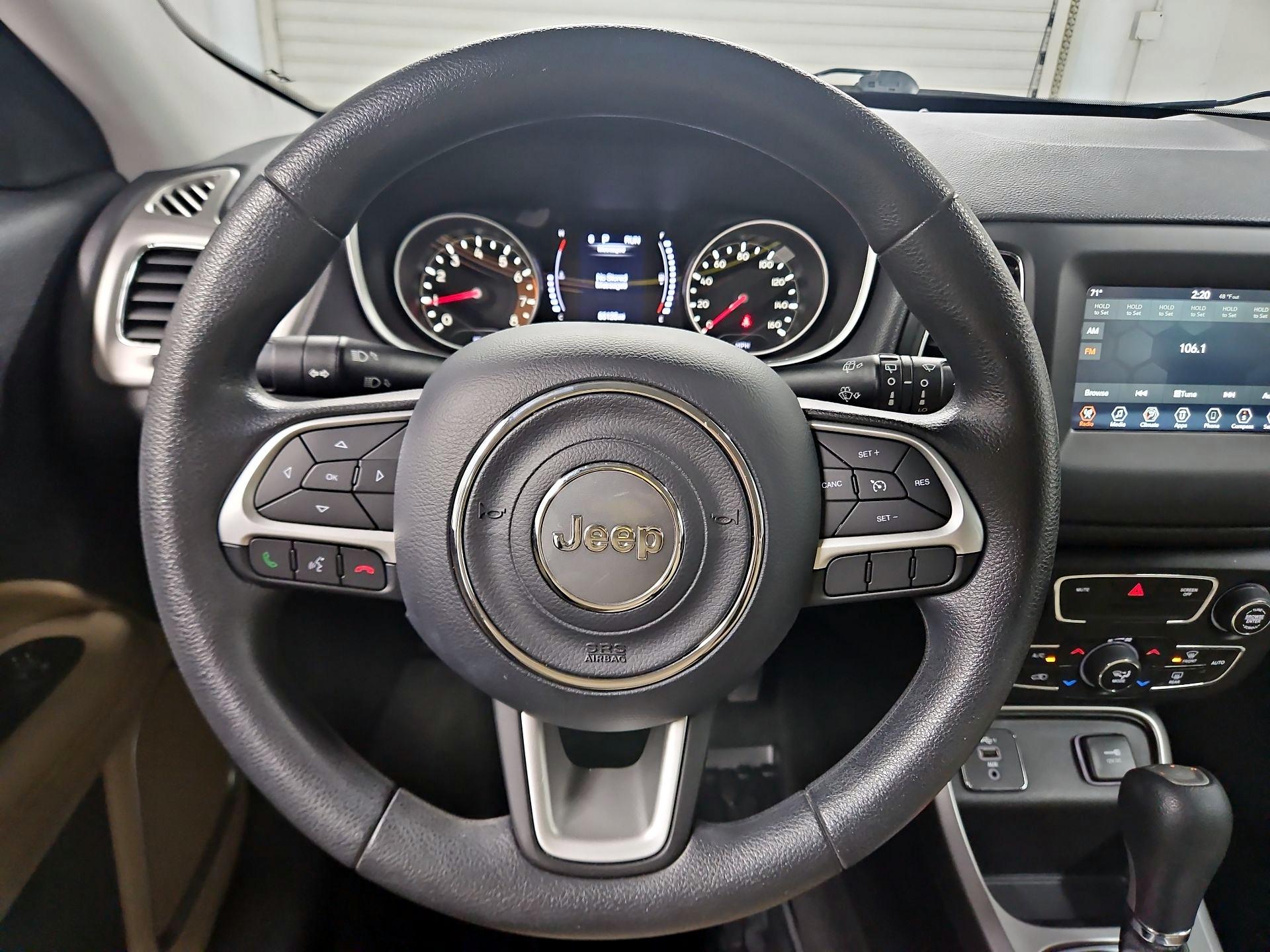 Thumbnail: 2020 Jeep Compass - 10