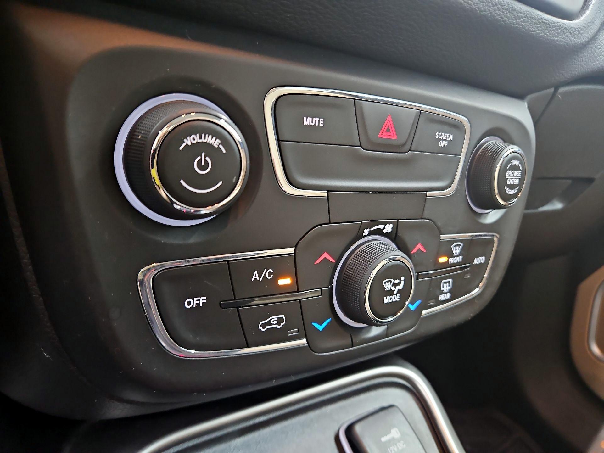 Thumbnail: 2020 Jeep Compass - 16