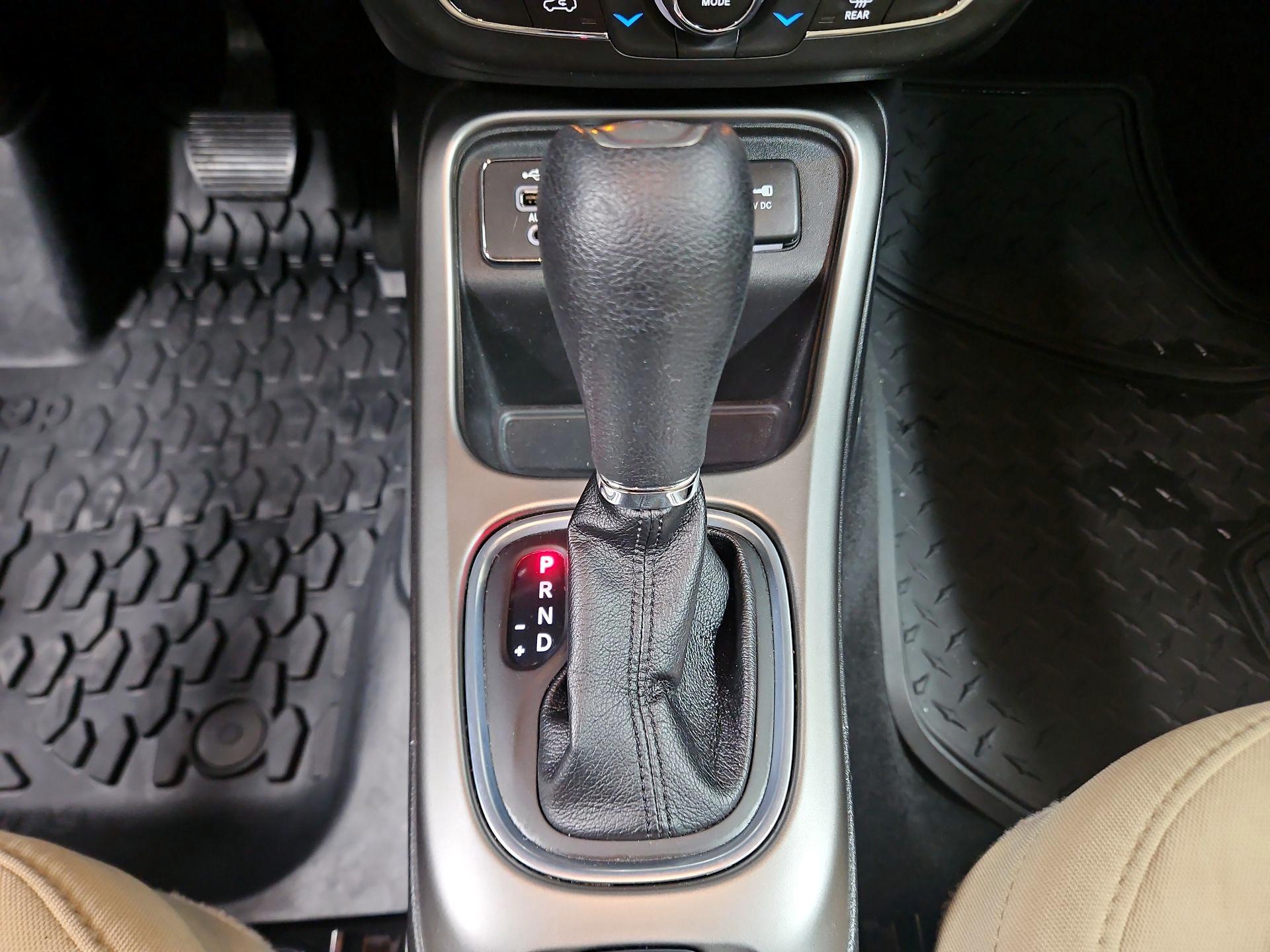 Thumbnail: 2020 Jeep Compass - 17