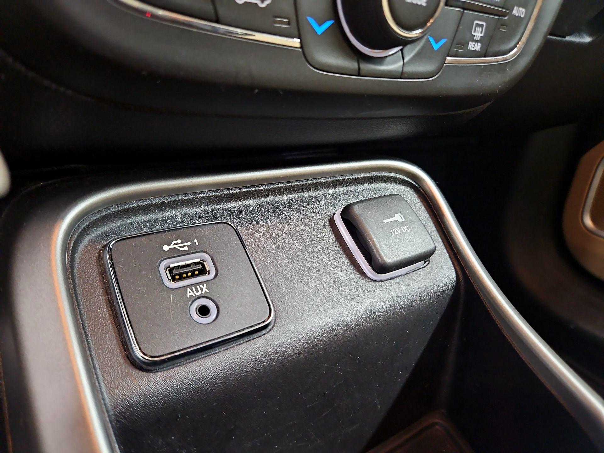 Thumbnail: 2020 Jeep Compass - 18