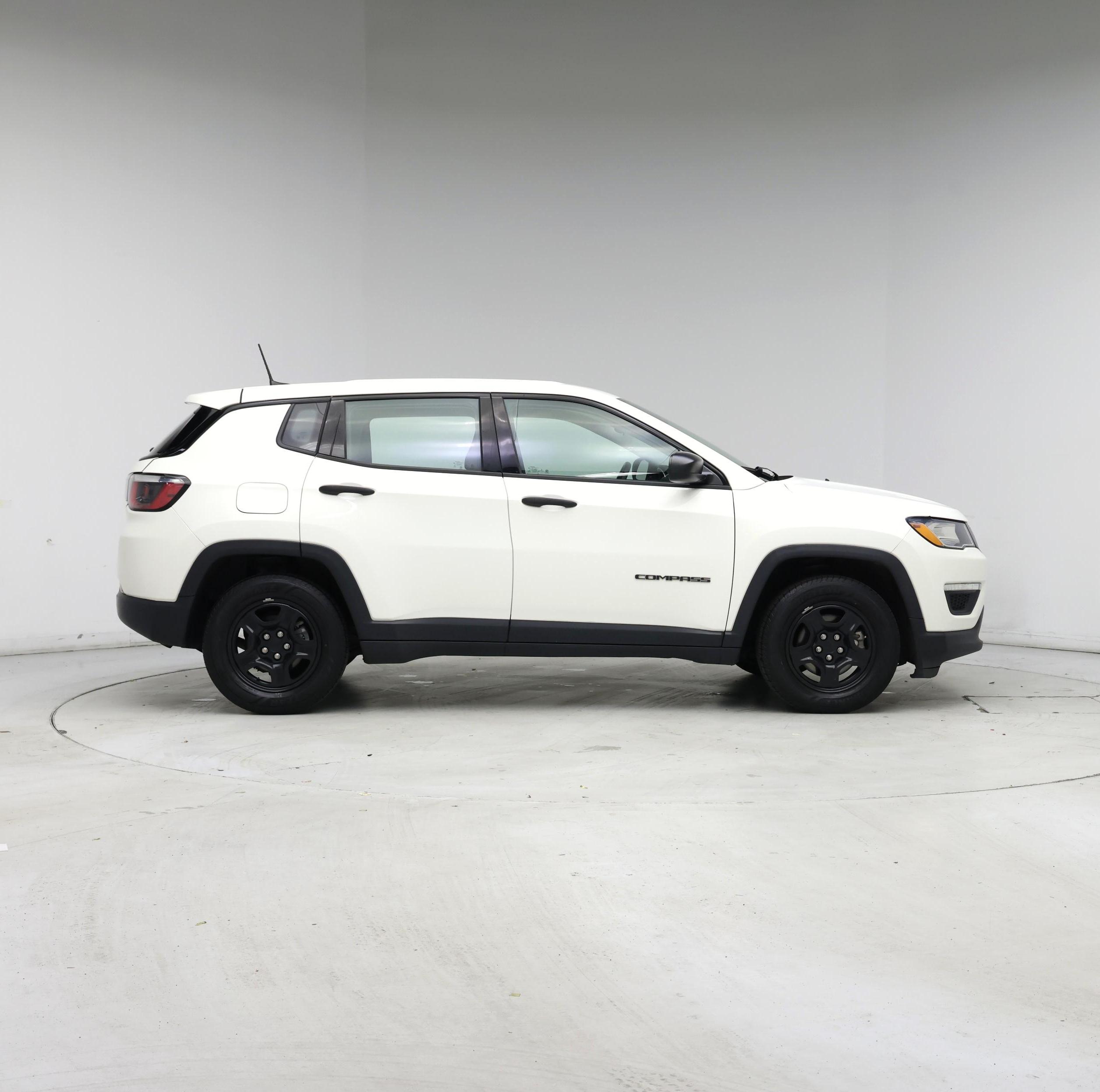 Thumbnail: 2020 Jeep Compass - 7