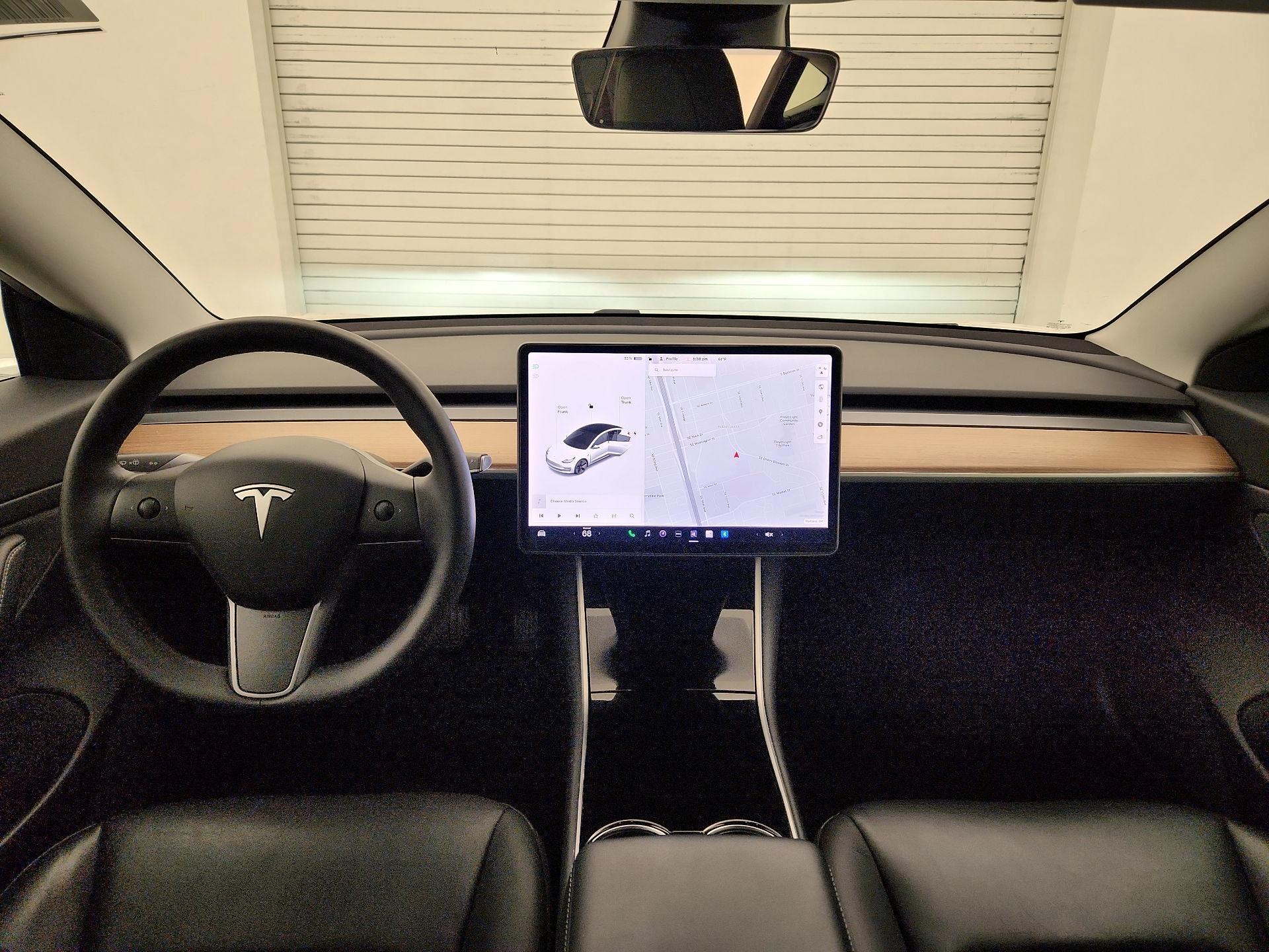 Thumbnail: 2020 Tesla Model 3 - 9