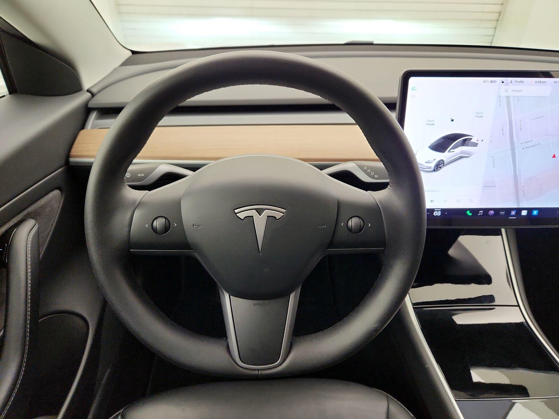 Thumbnail: 2020 Tesla Model 3 - 10