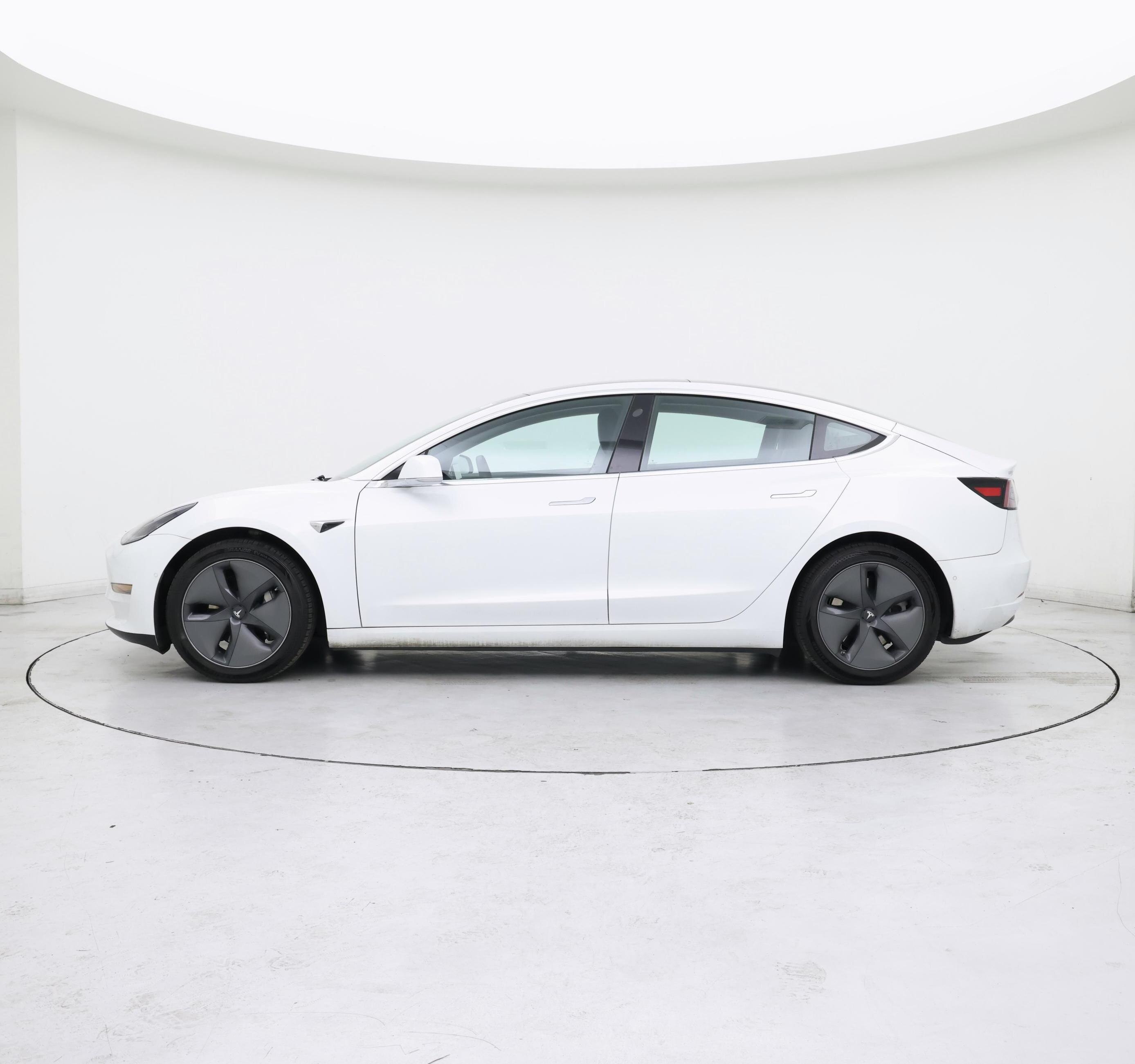 Thumbnail: 2020 Tesla Model 3 - 3