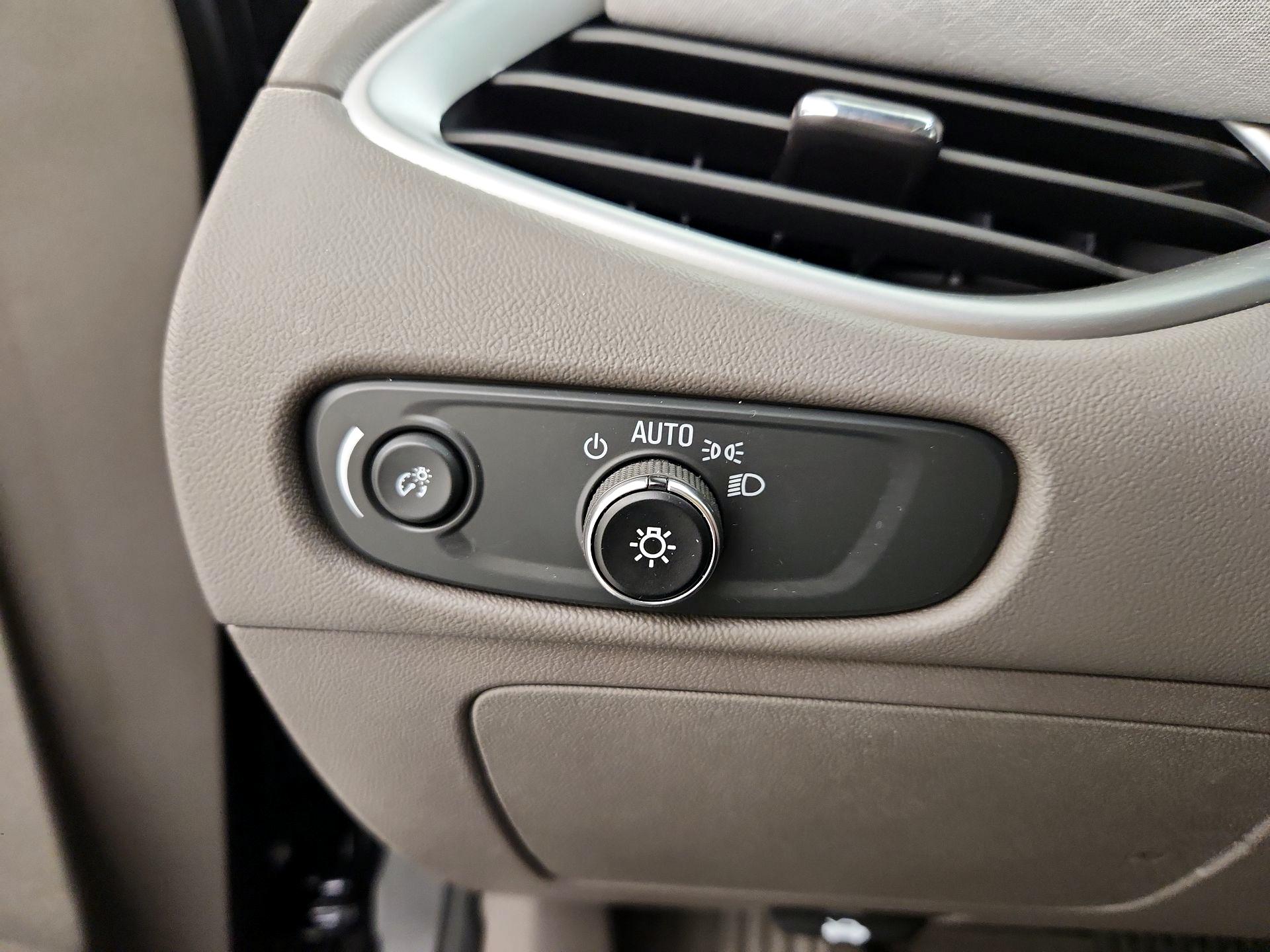 Thumbnail: 2023 Chevrolet Malibu - 13