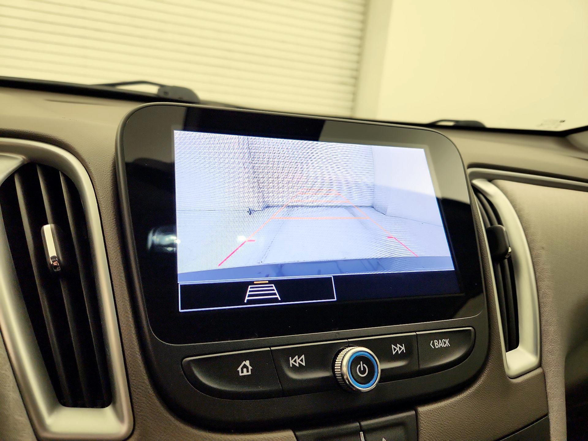 Thumbnail: 2023 Chevrolet Malibu - 14