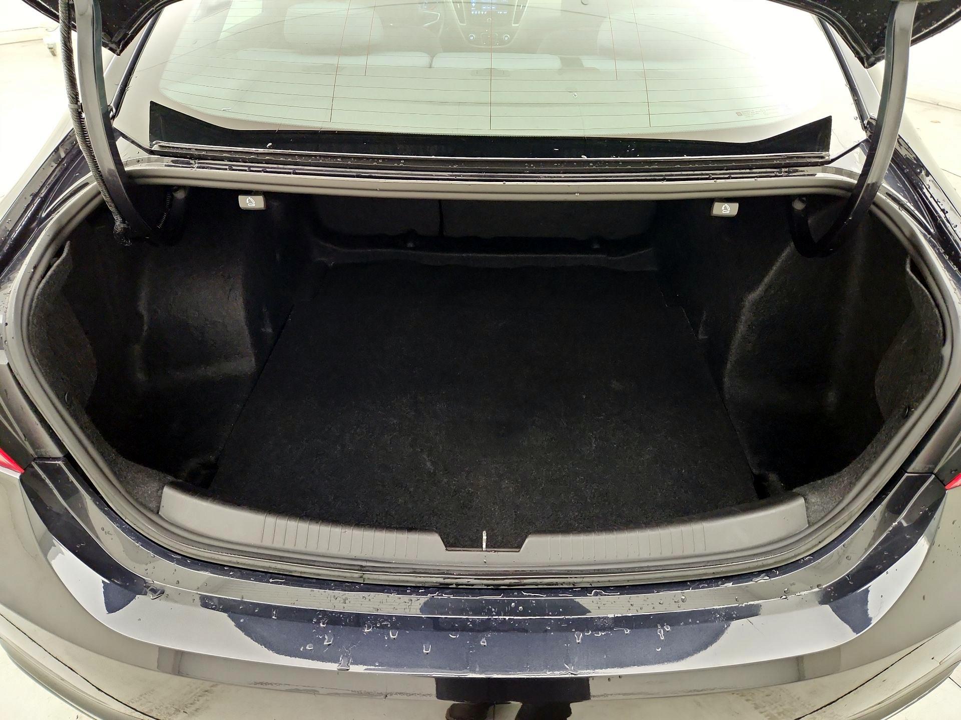 Thumbnail: 2023 Chevrolet Malibu - 20