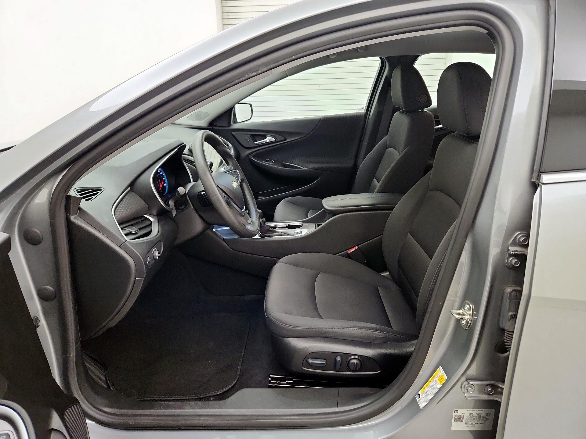 Thumbnail: 2023 Chevrolet Malibu - 11