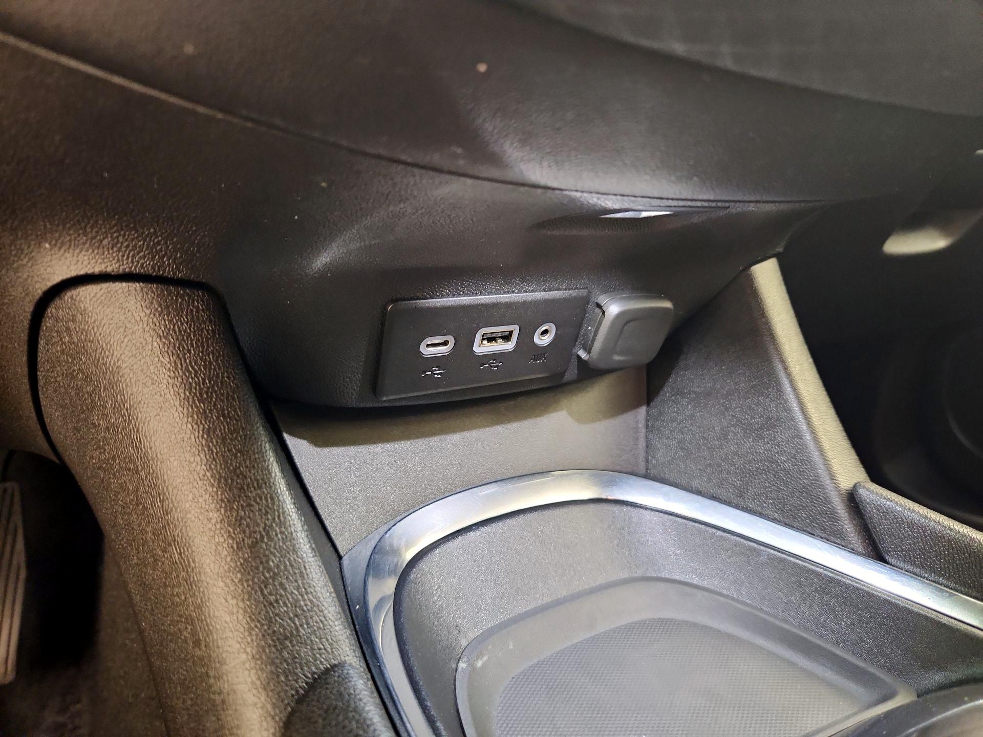 Thumbnail: 2023 Chevrolet Malibu - 18