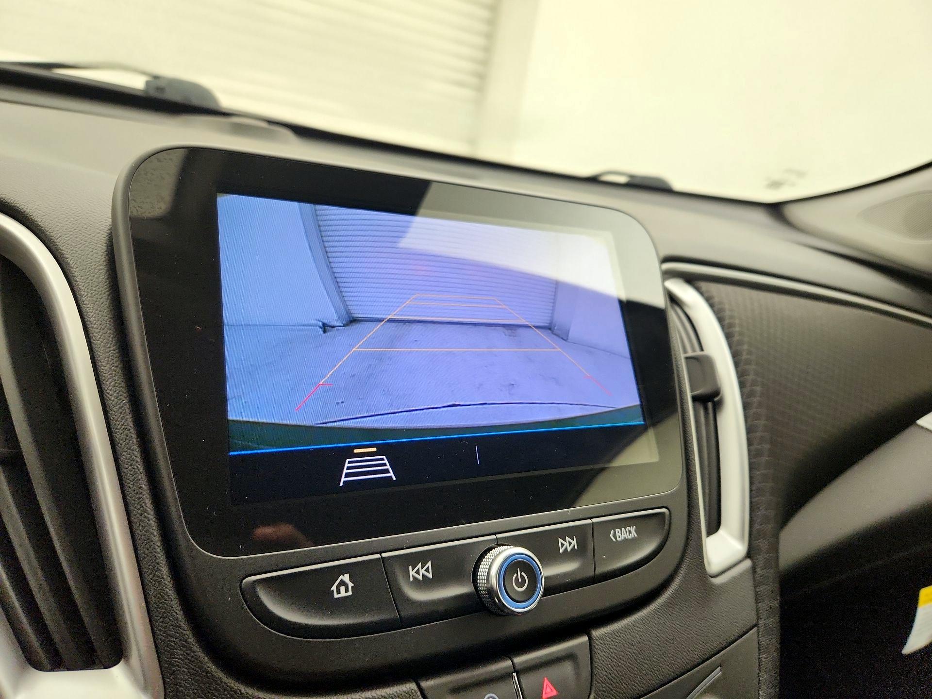 Thumbnail: 2020 Chevrolet Malibu - 14