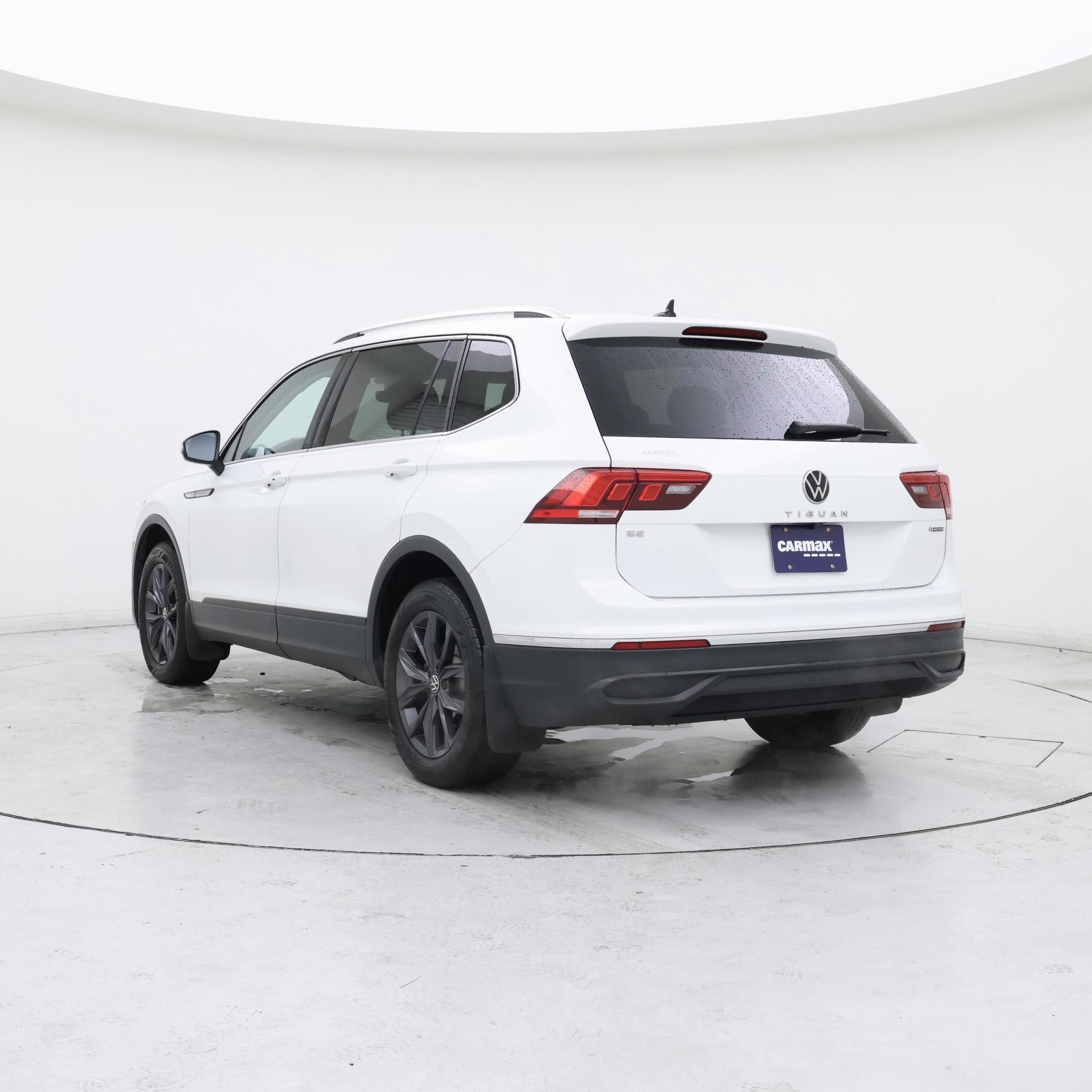 Thumbnail: 2022 Volkswagen Tiguan - 2