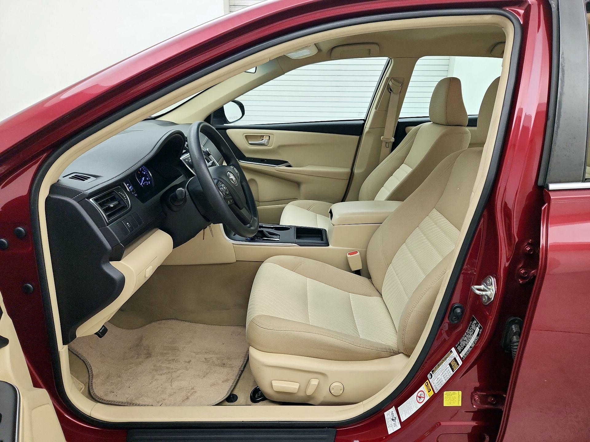 Thumbnail: 2017 Toyota Camry - 11